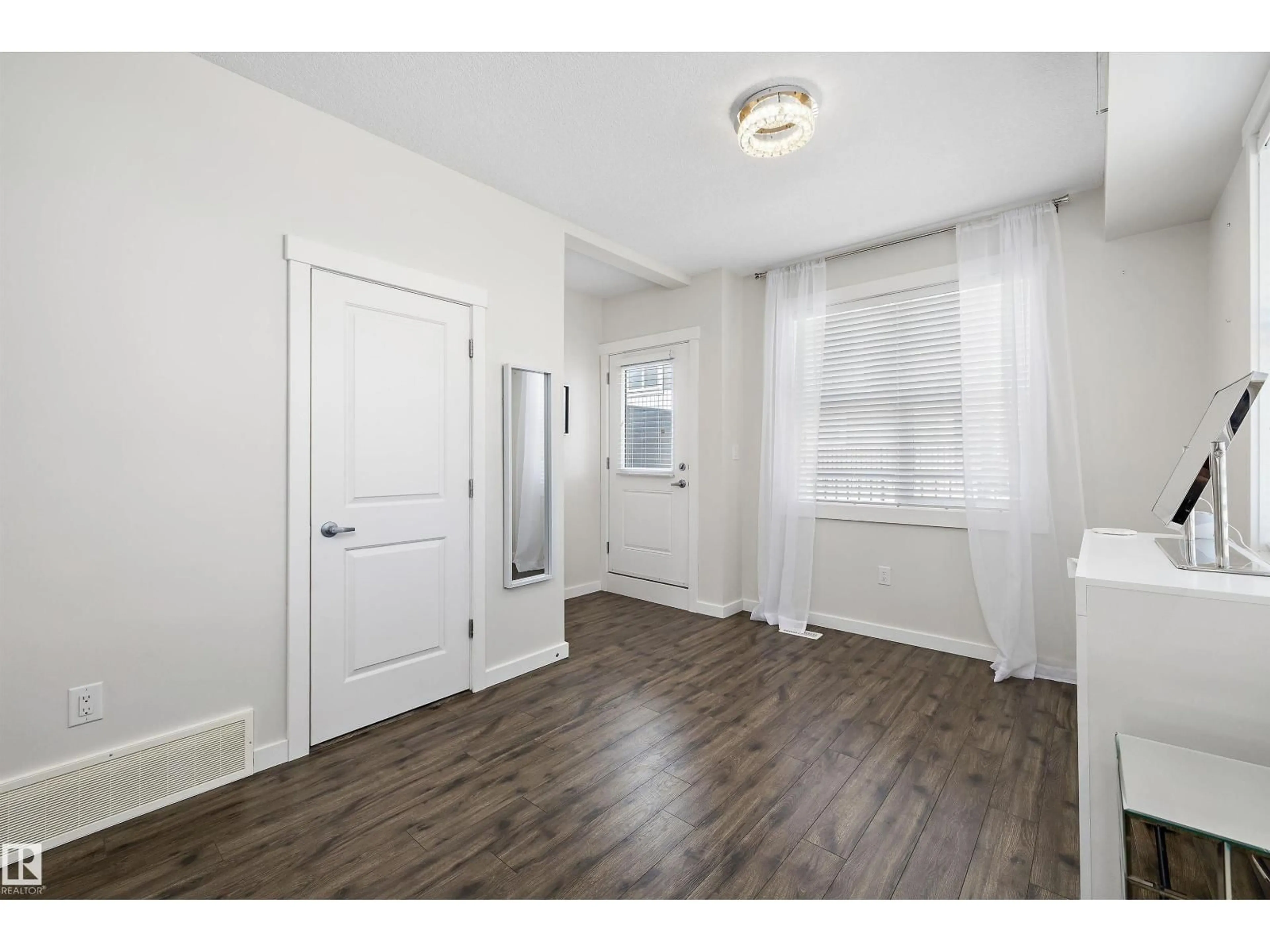 A pic of a room for 903 - 117 CRYSTALLINA NERA WY, Edmonton Alberta T5Z0N6
