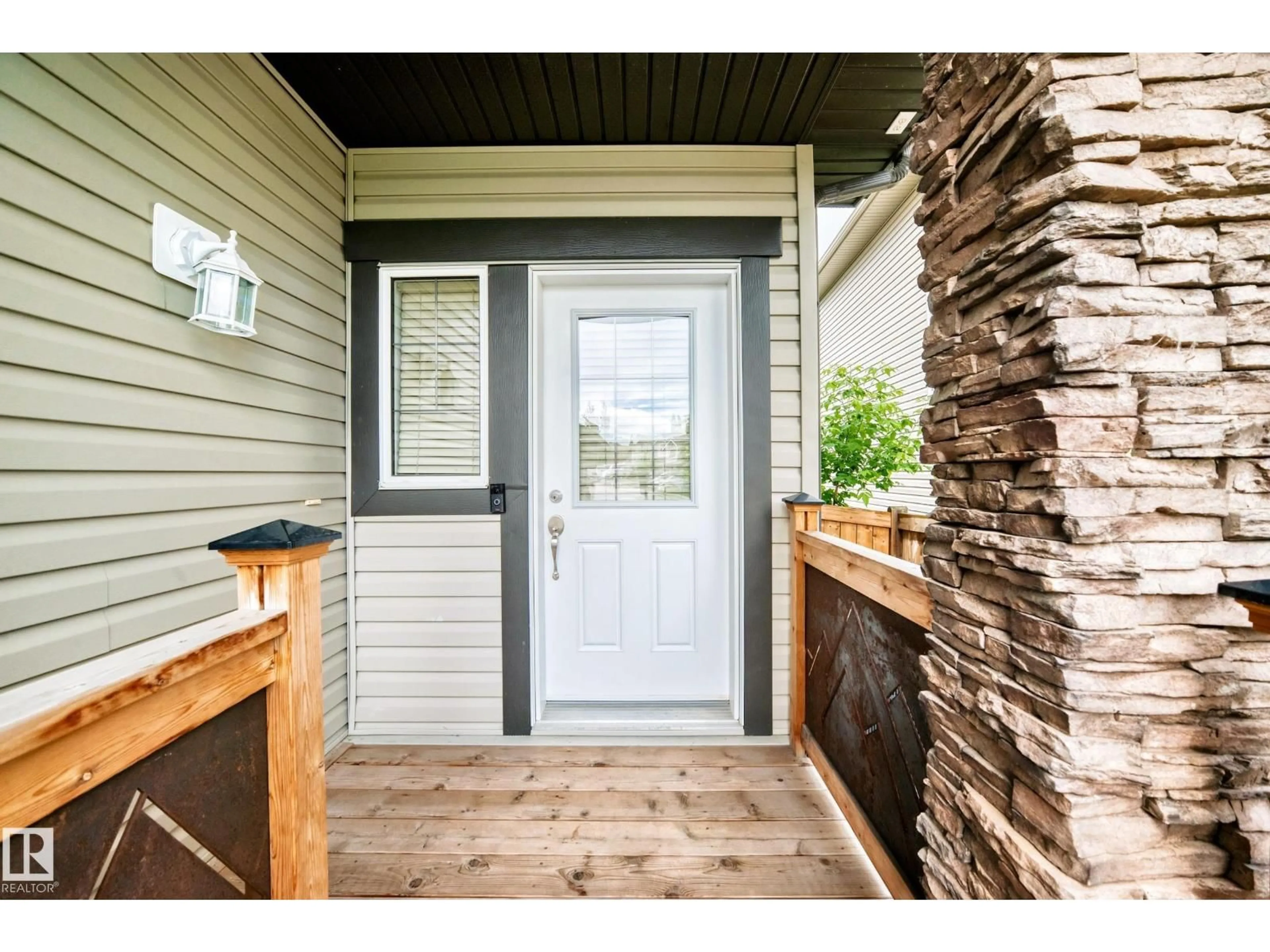 Indoor entryway for 312 CRIMSON DR, Sherwood Park Alberta T8H0L5