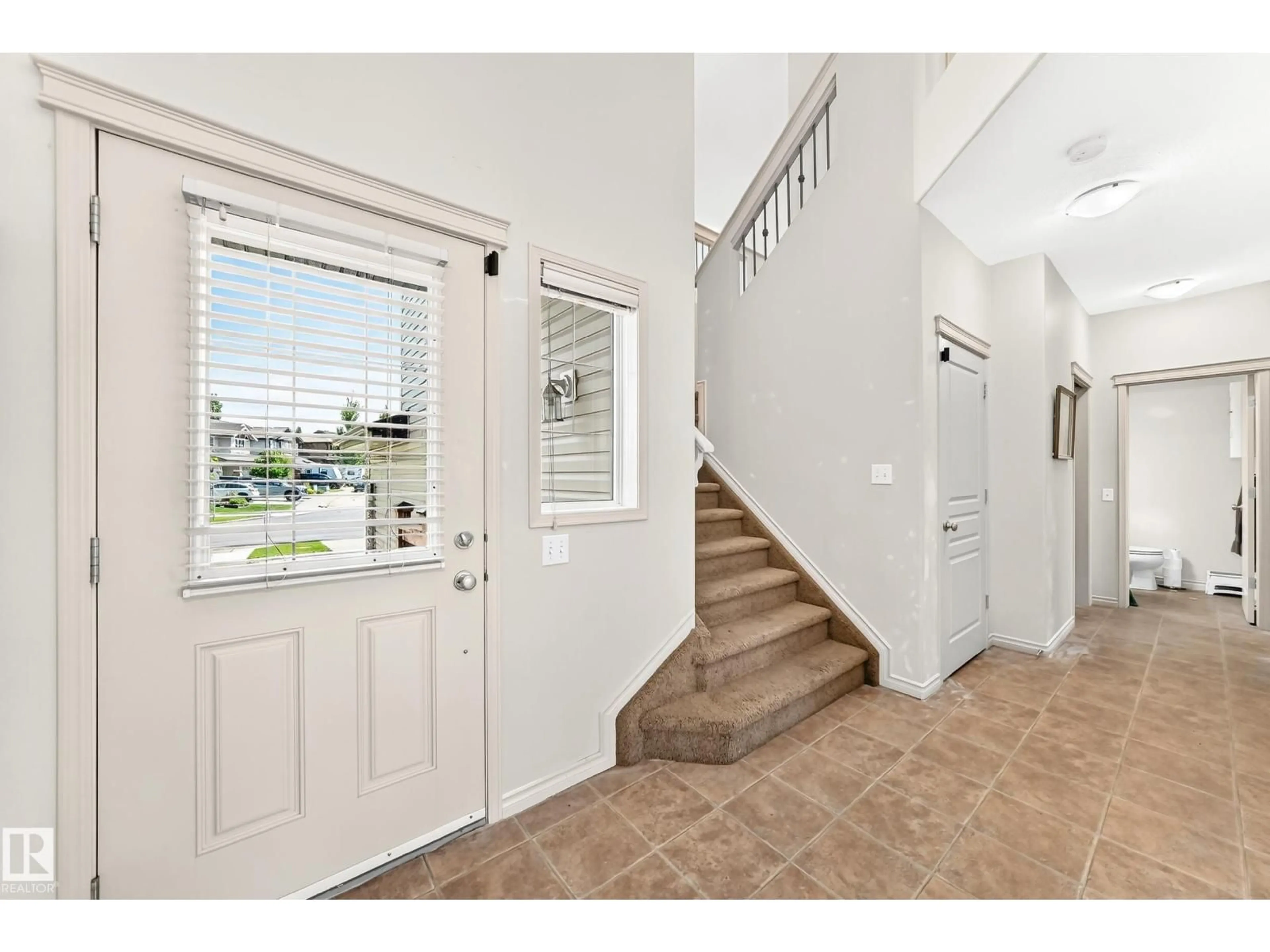 Indoor entryway for 312 CRIMSON DR, Sherwood Park Alberta T8H0L5