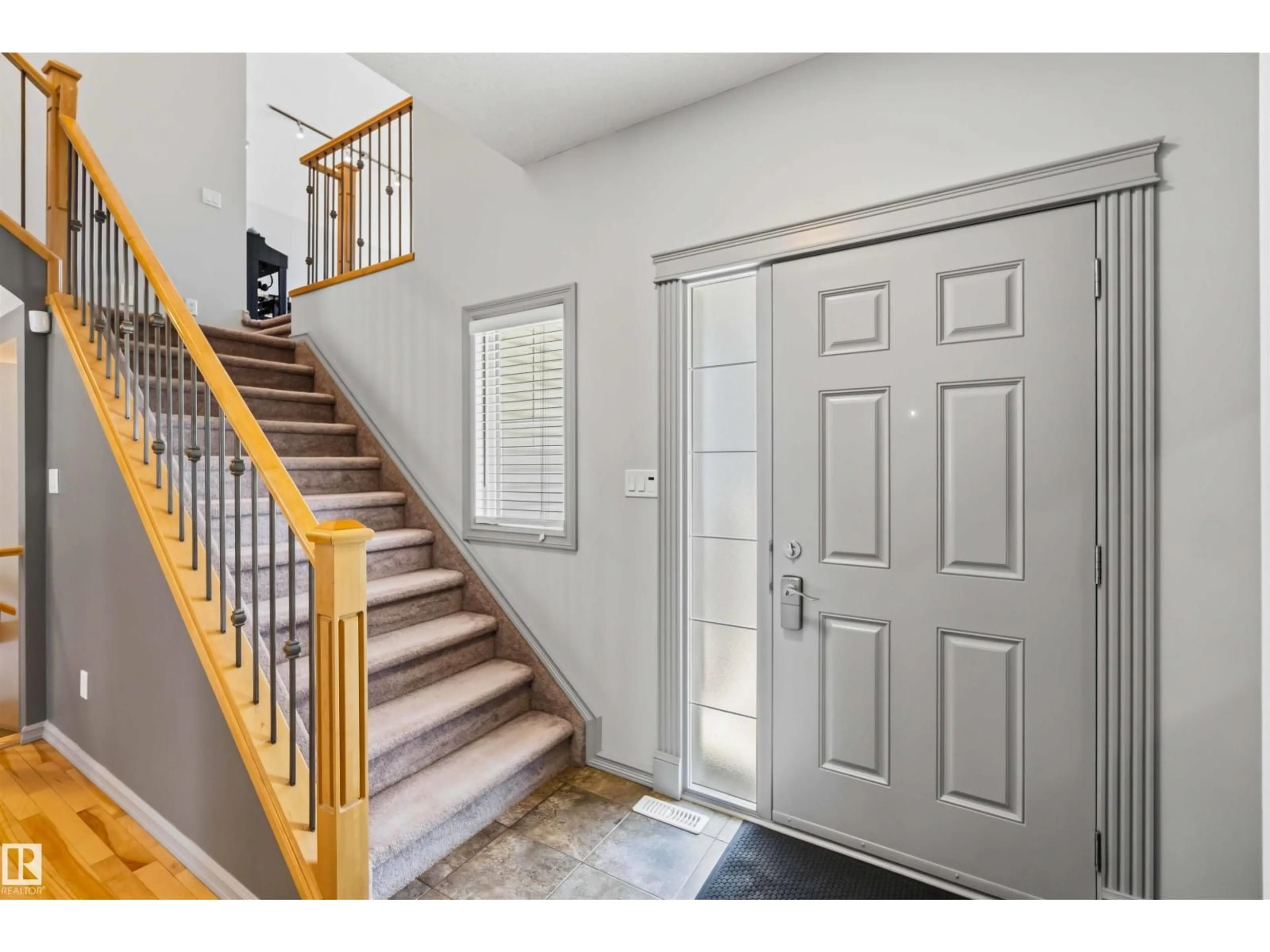 Indoor entryway for SW - 3061 SPENCE WD, Edmonton Alberta T6X0A5