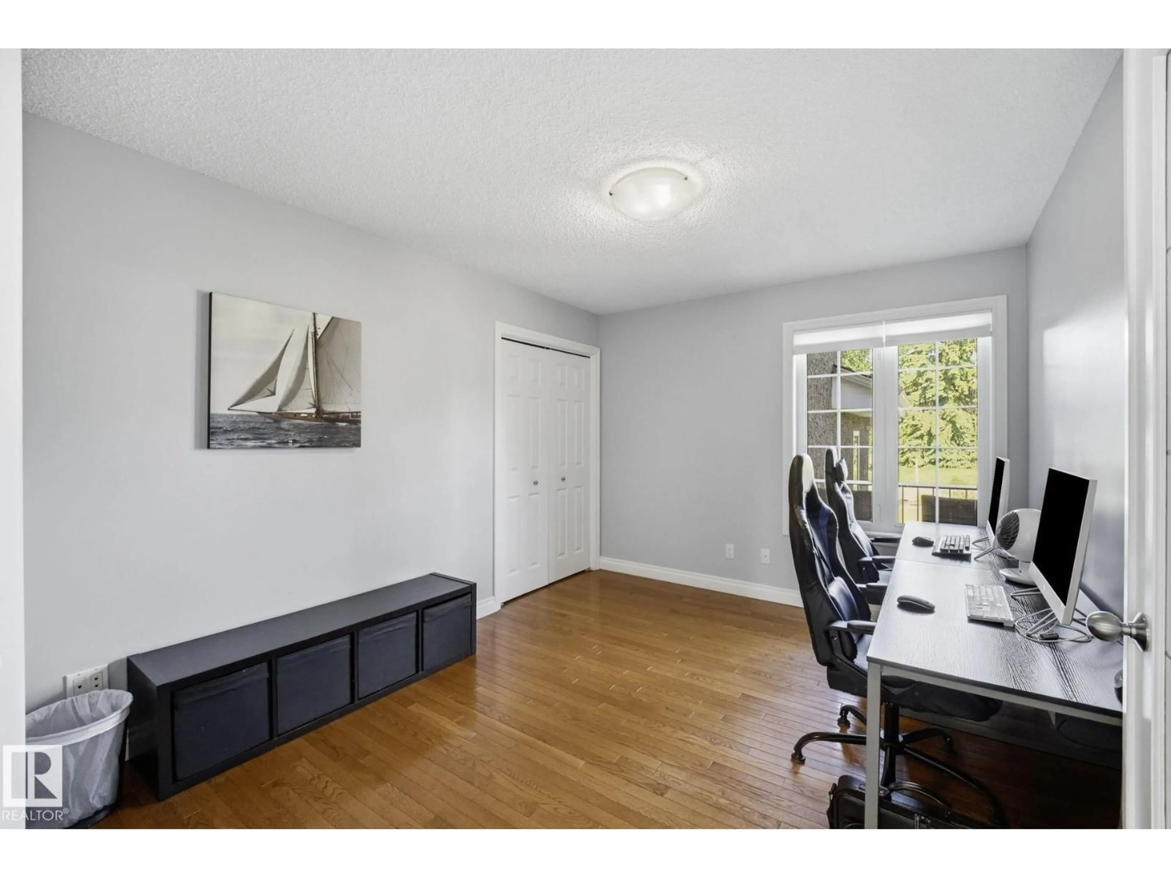 A pic of a room for 409 ESTATE DR, Sherwood Park Alberta T8B1L9