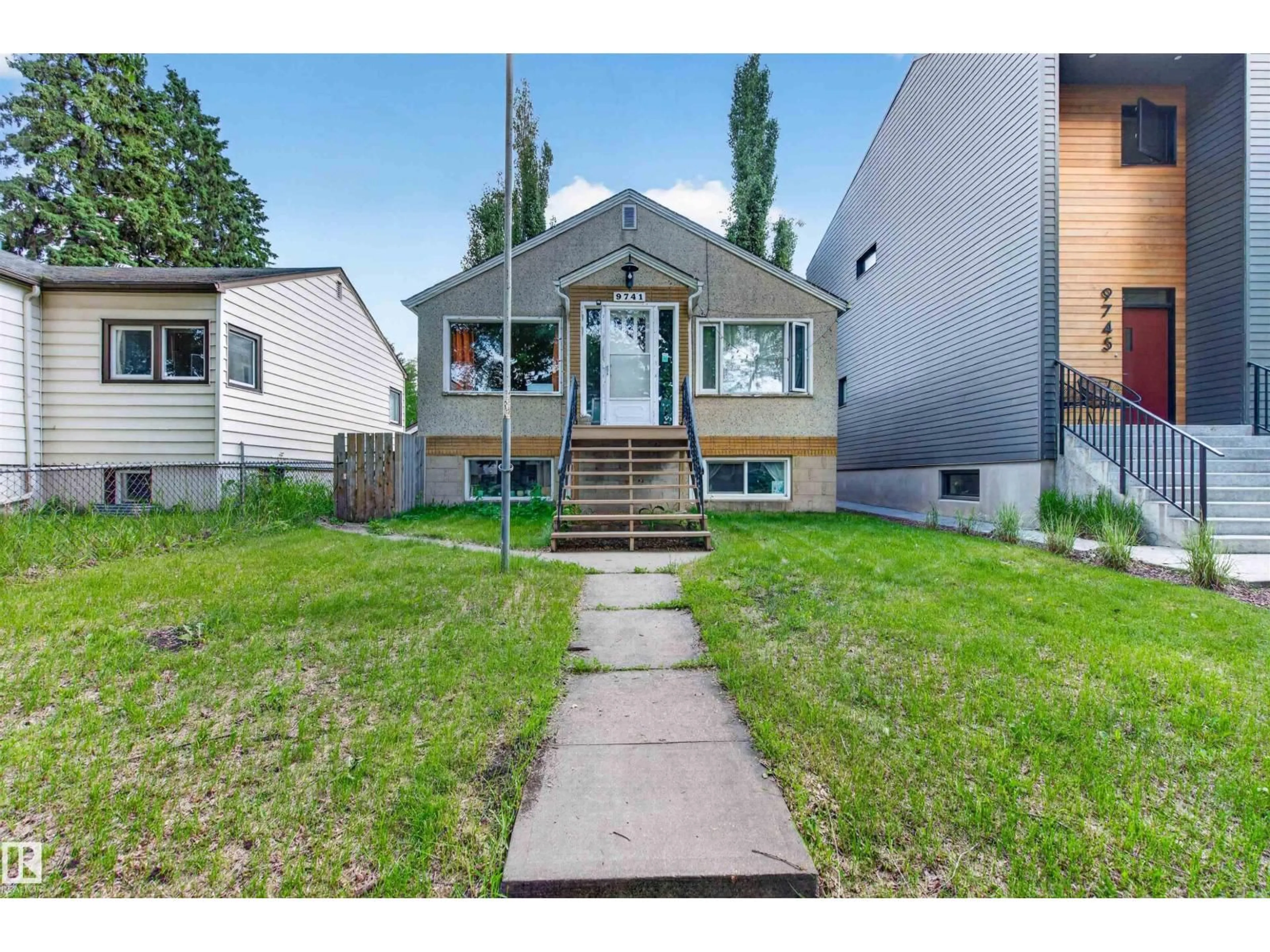 Unknown for 9741 72 AV, Edmonton Alberta T6E0Y9