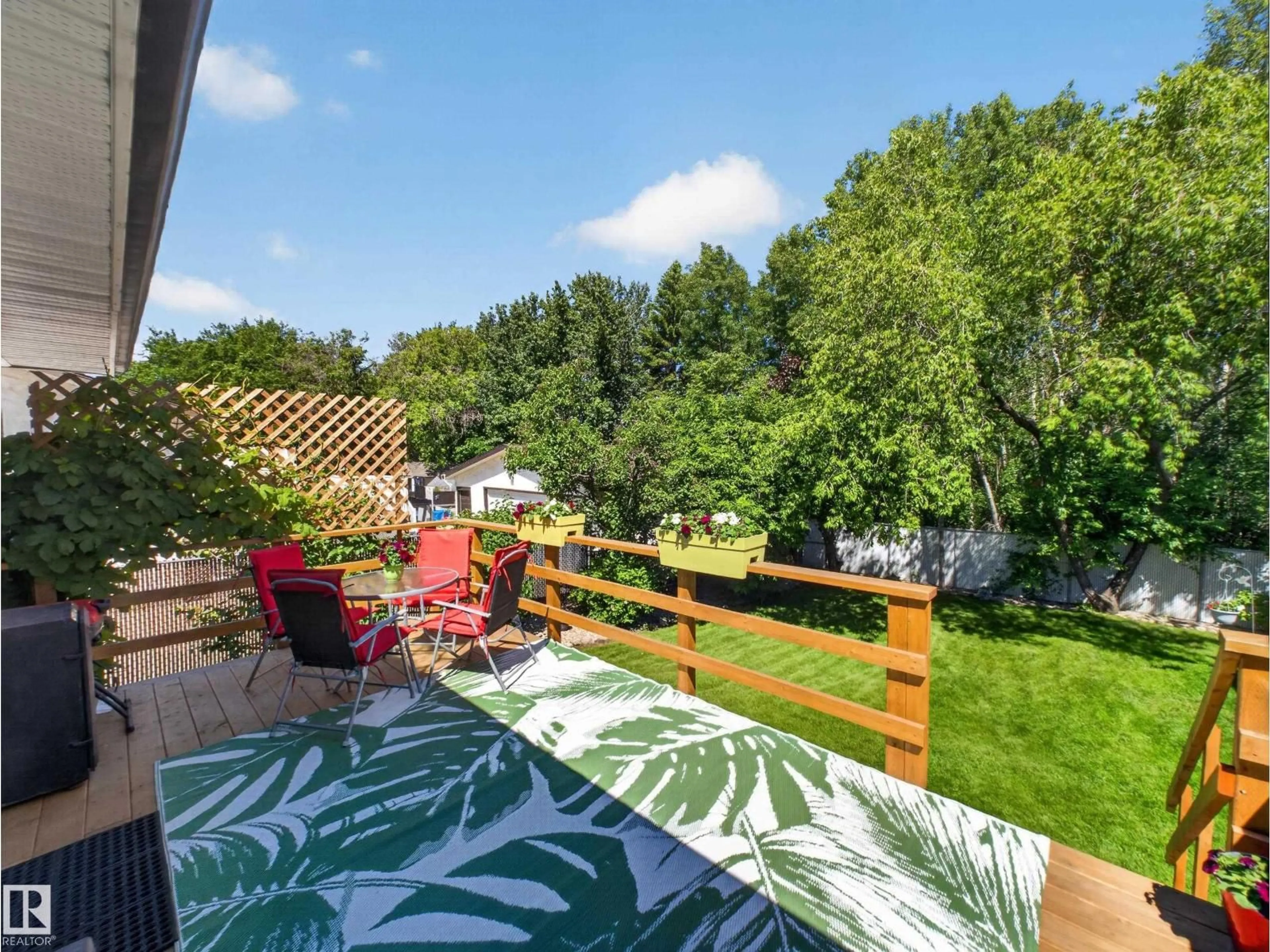 A pic from outside/outdoor area/front of a property/back of a property/a pic from drone, forest/trees view for 17 FIFTH AV, Spruce Grove Alberta T7X2C5
