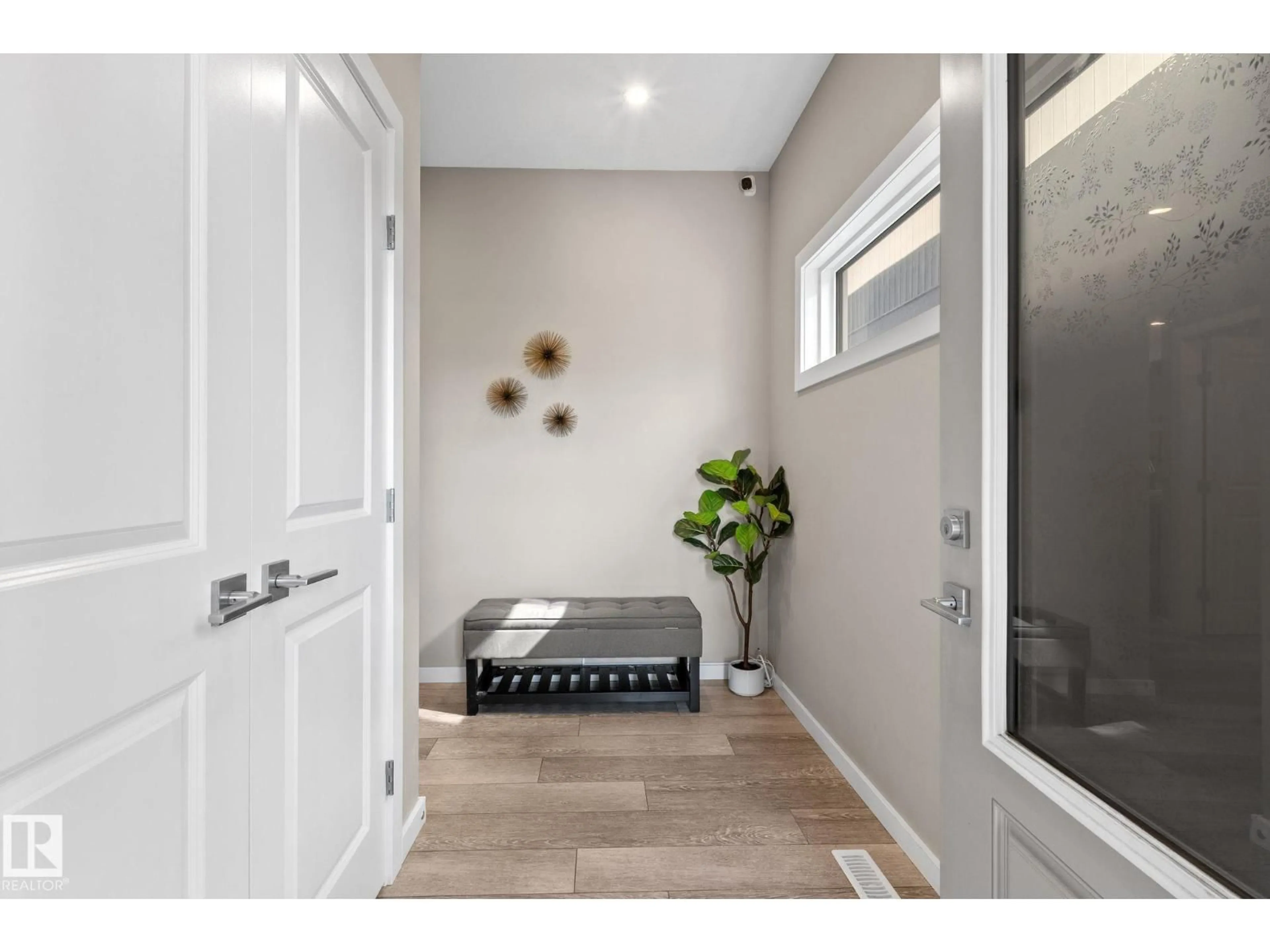Indoor entryway for 2146 KOSHAL WAY, Edmonton Alberta T6W3R9