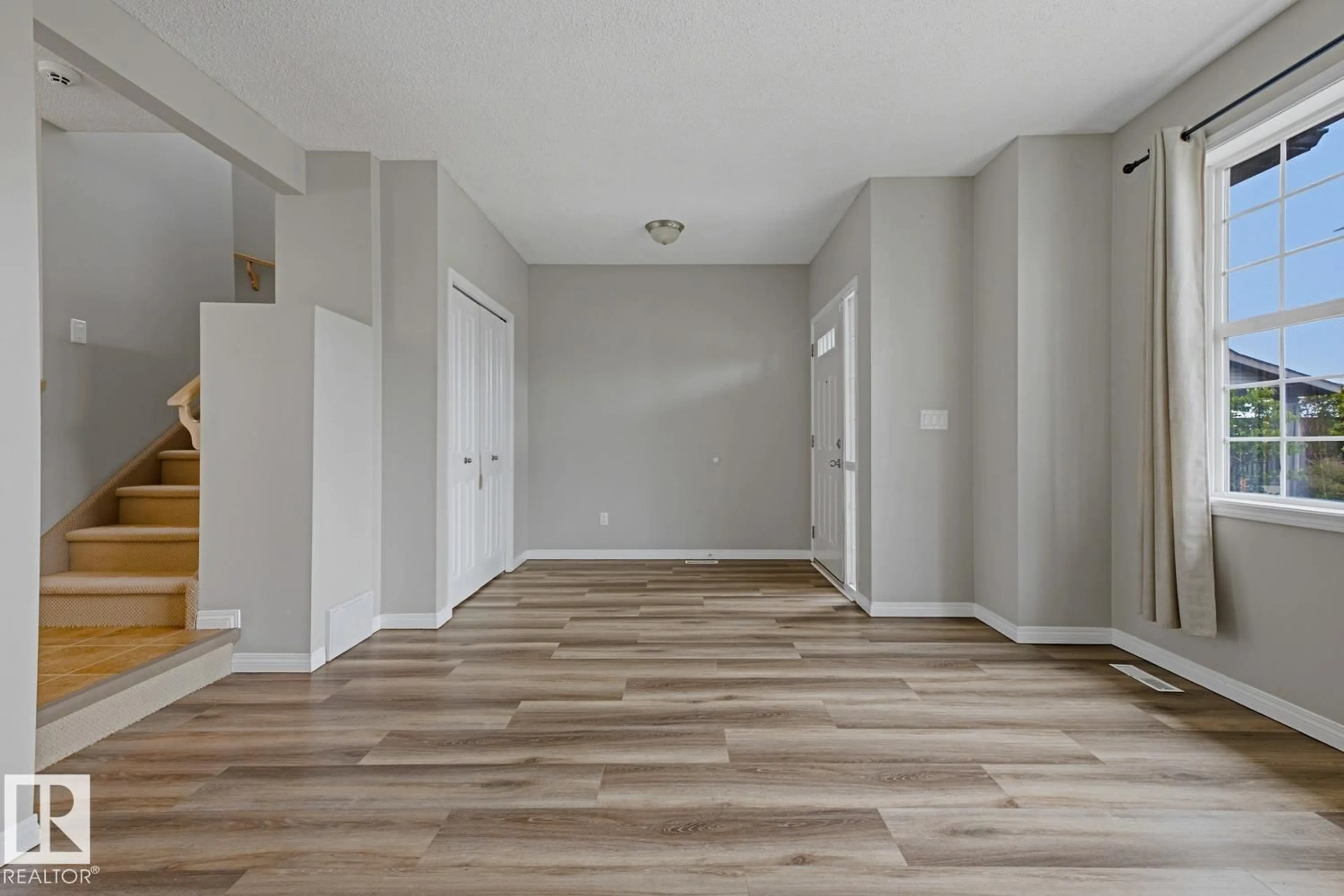 A pic of a room for 207 SOUTHWICK WAY, Leduc Alberta T9E0G1