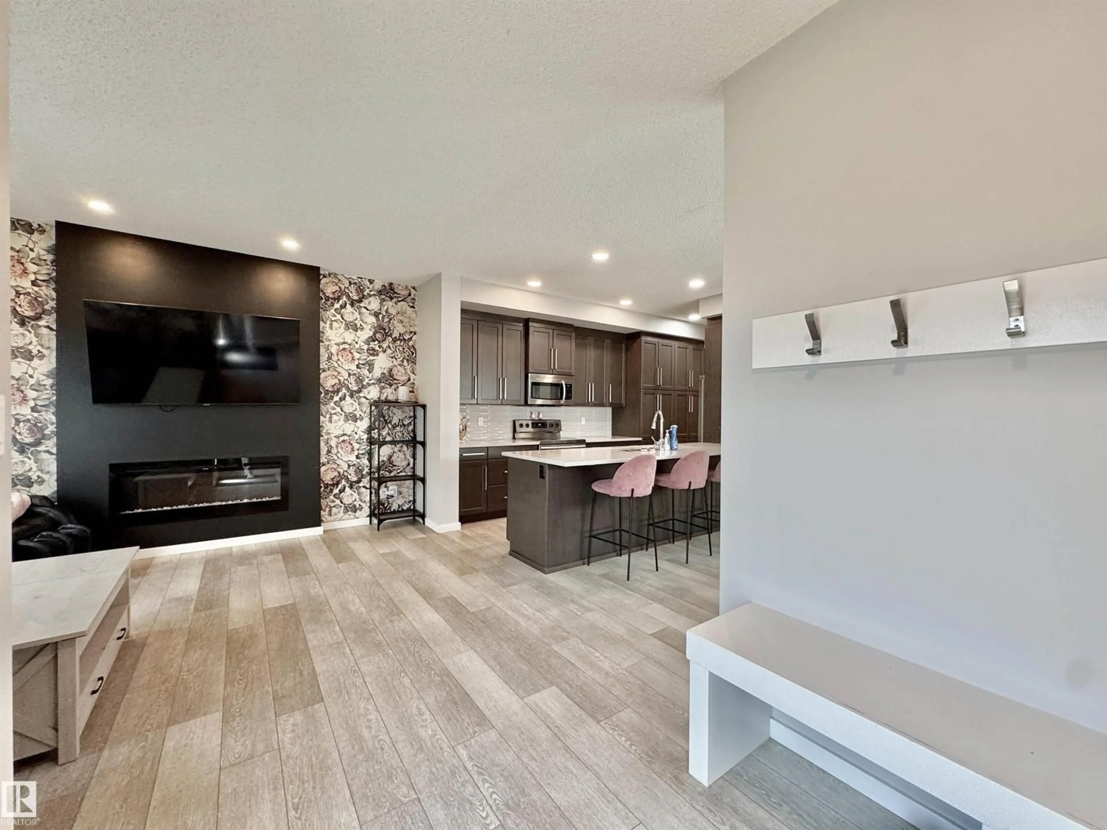 Open concept kitchen, unknown for 302 BALSAM LI, Leduc Alberta T9E1L2