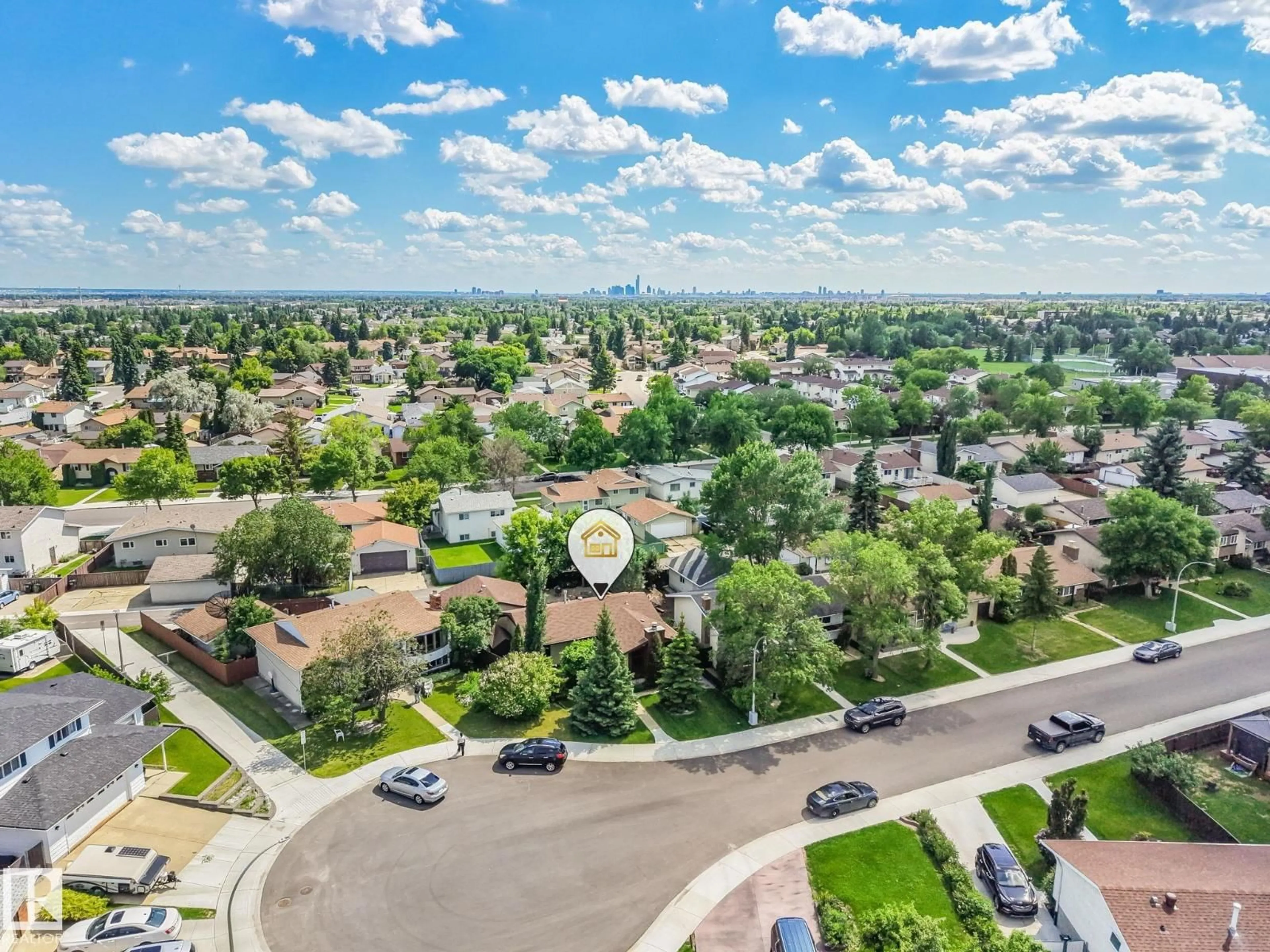 A pic from outside/outdoor area/front of a property/back of a property/a pic from drone, street for 17237 104 ST, Edmonton Alberta T5X3X1