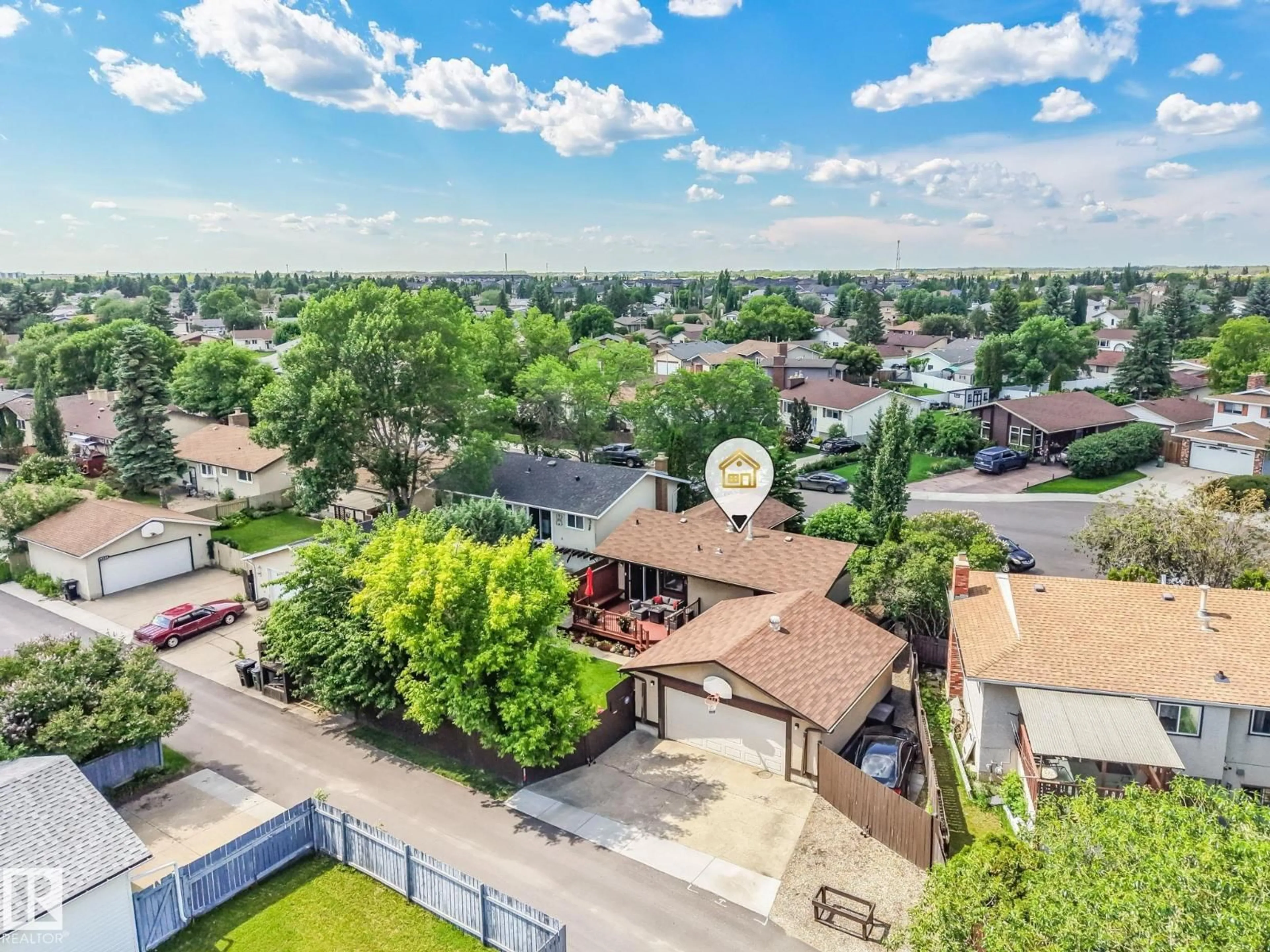 A pic from outside/outdoor area/front of a property/back of a property/a pic from drone, unknown for 17237 104 ST, Edmonton Alberta T5X3X1