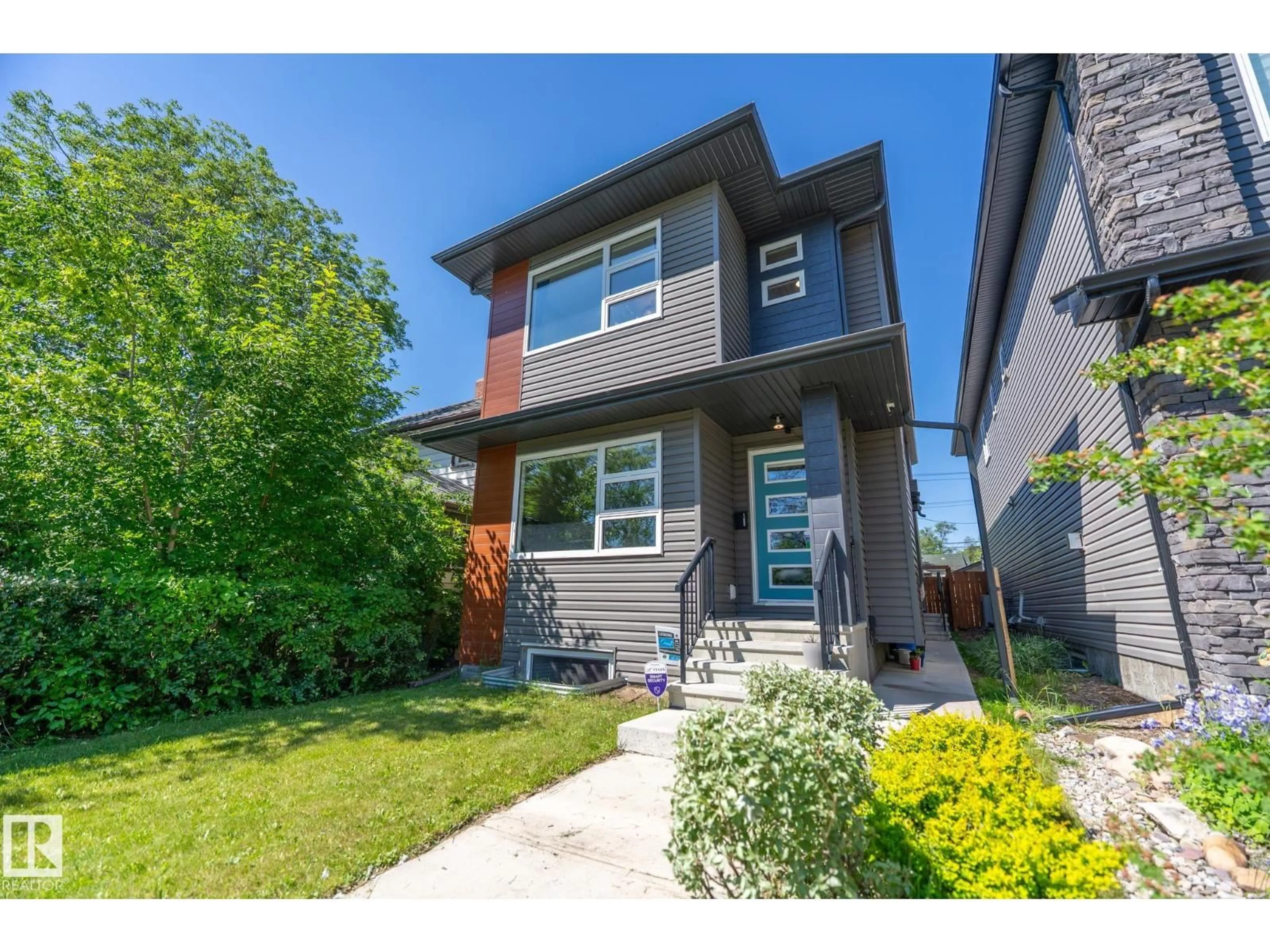 Unknown for NW - 11022 108 ST, Edmonton Alberta T5H3A9