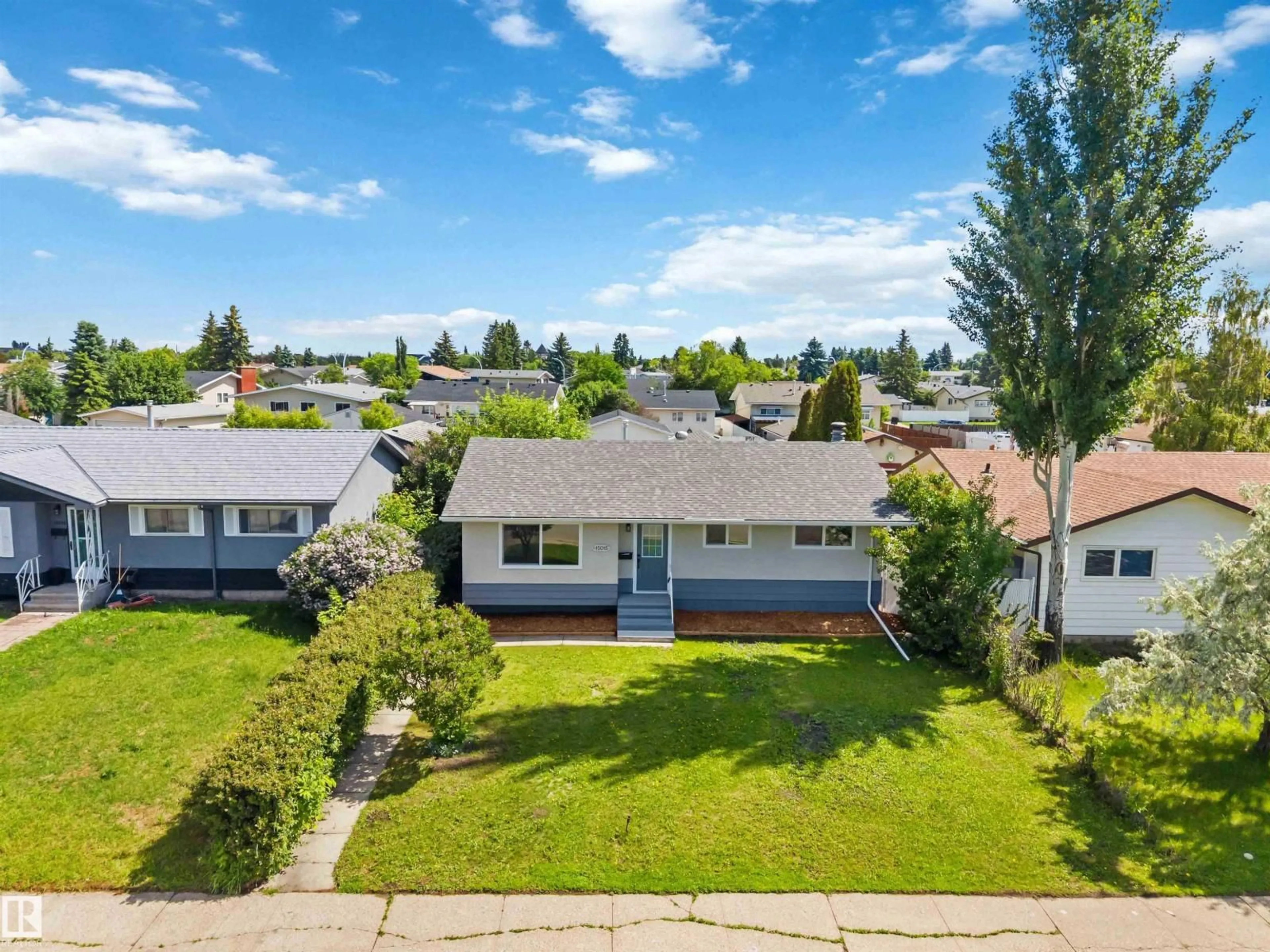 A pic from outside/outdoor area/front of a property/back of a property/a pic from drone, street for NW - 15015 95 ST, Edmonton Alberta T5E3Z3
