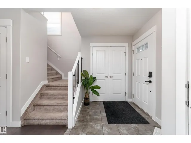 191 REED PLACE, Leduc 2
