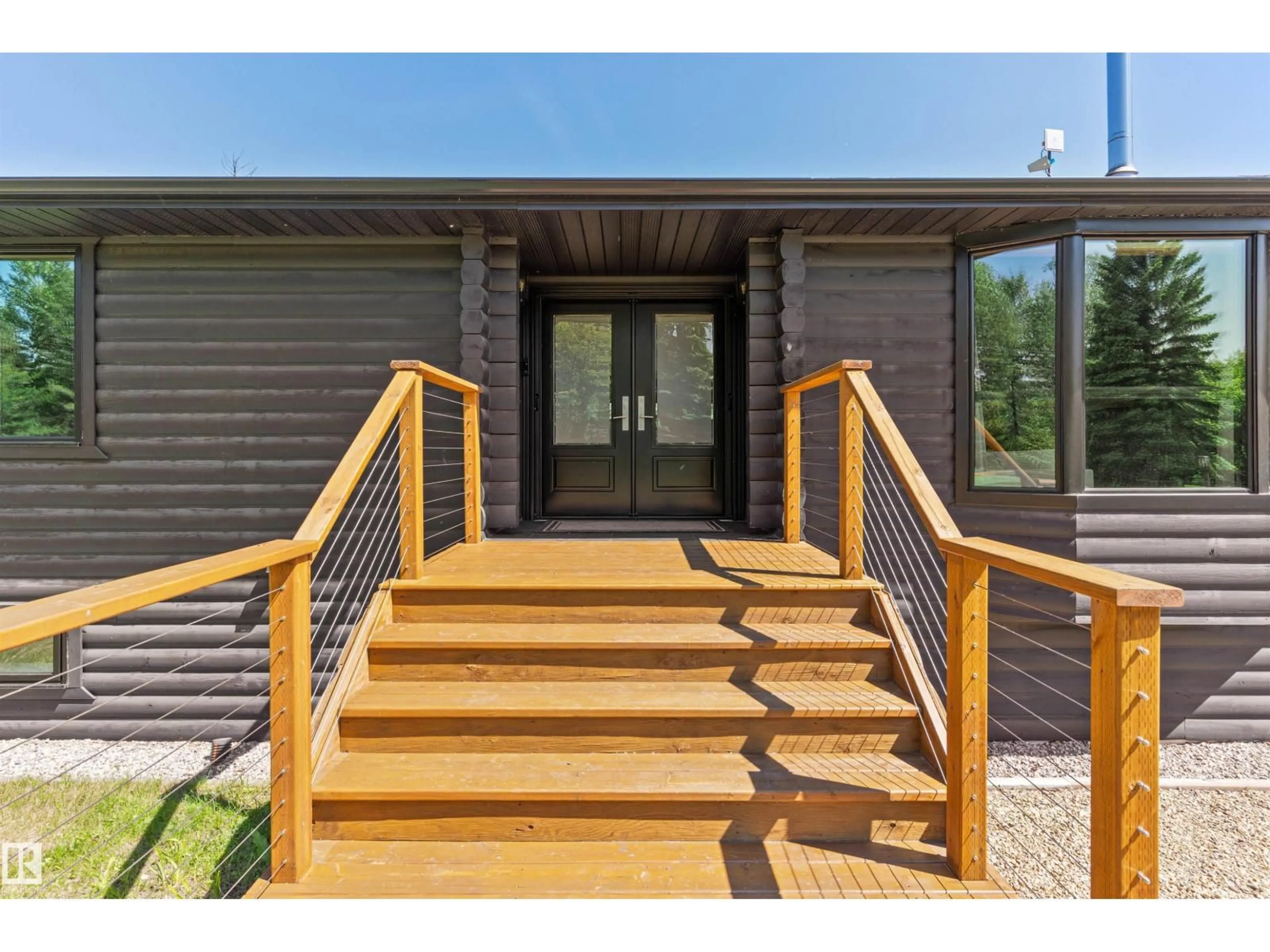 Indoor entryway for 27019 - 107 TWP ROAD 514, Rural Parkland County Alberta T7Y1G6