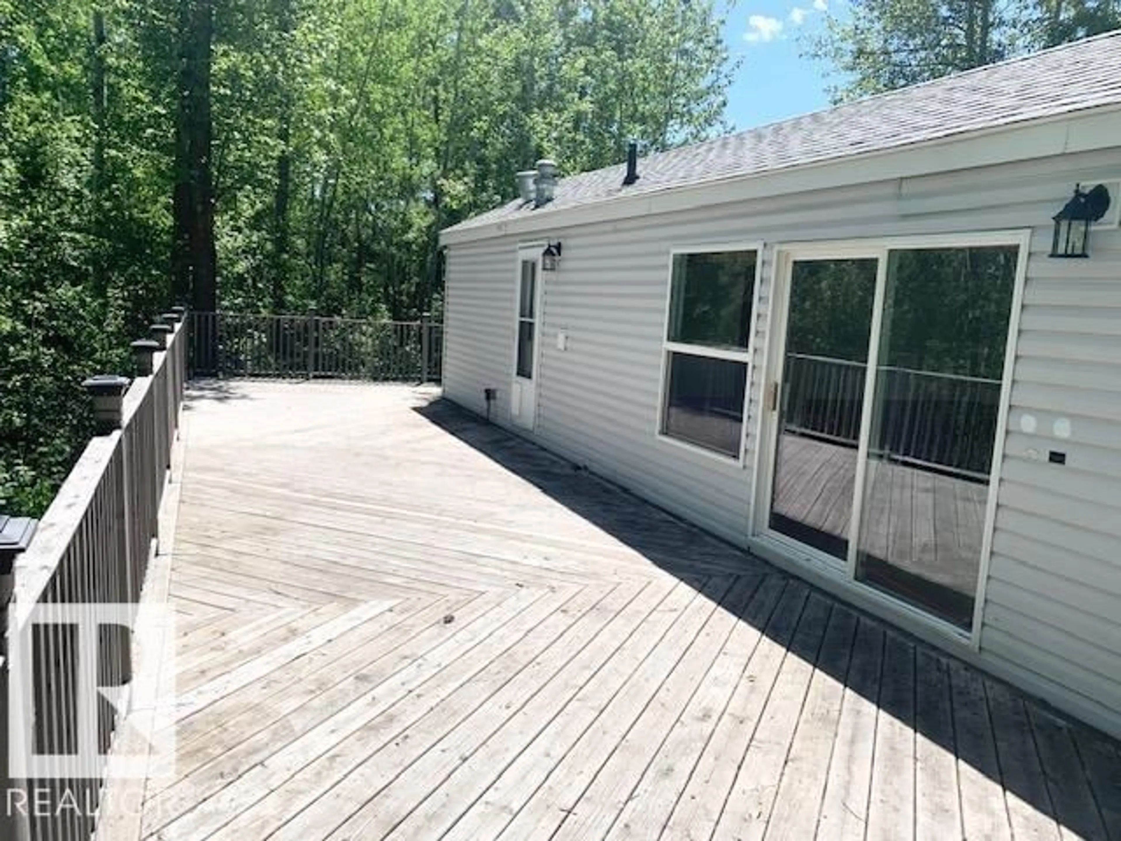 Patio, water/lake/river/ocean view for 96 - 5429 TWP ROAD 494, Rural Brazeau County Alberta T0C1W0