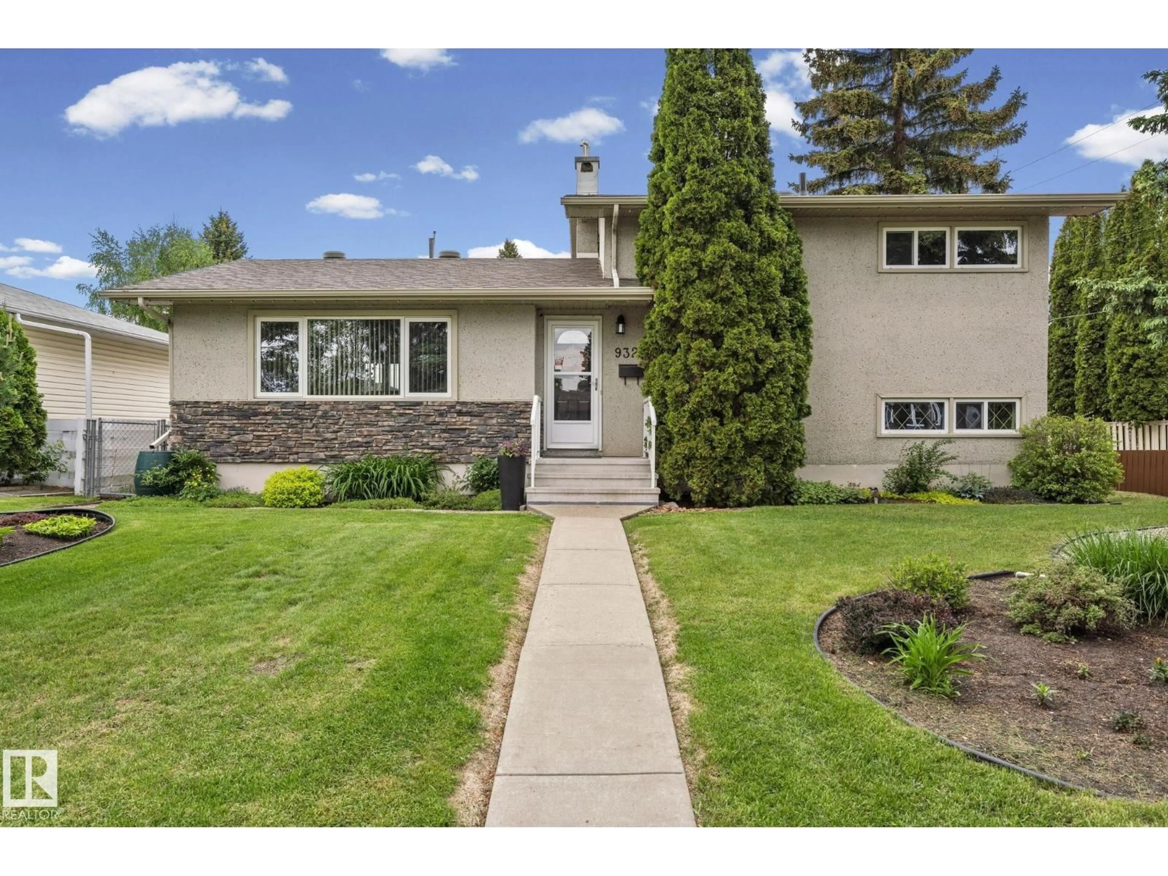 Home with vinyl exterior material, street for 9326 158 ST, Edmonton Alberta T5R2C7