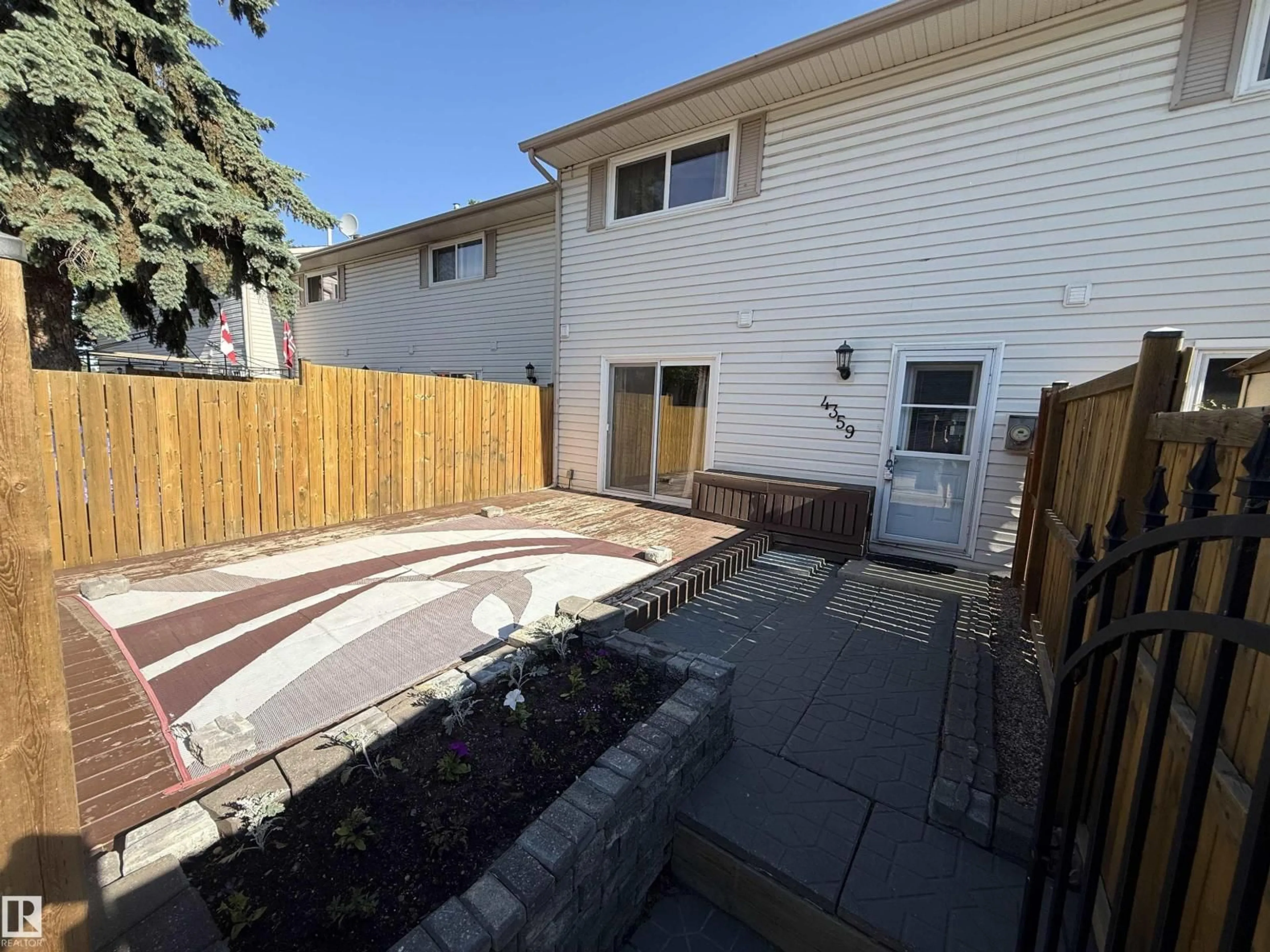 Patio, street for 4359 46 ST, Stony Plain Alberta T7Z1J9