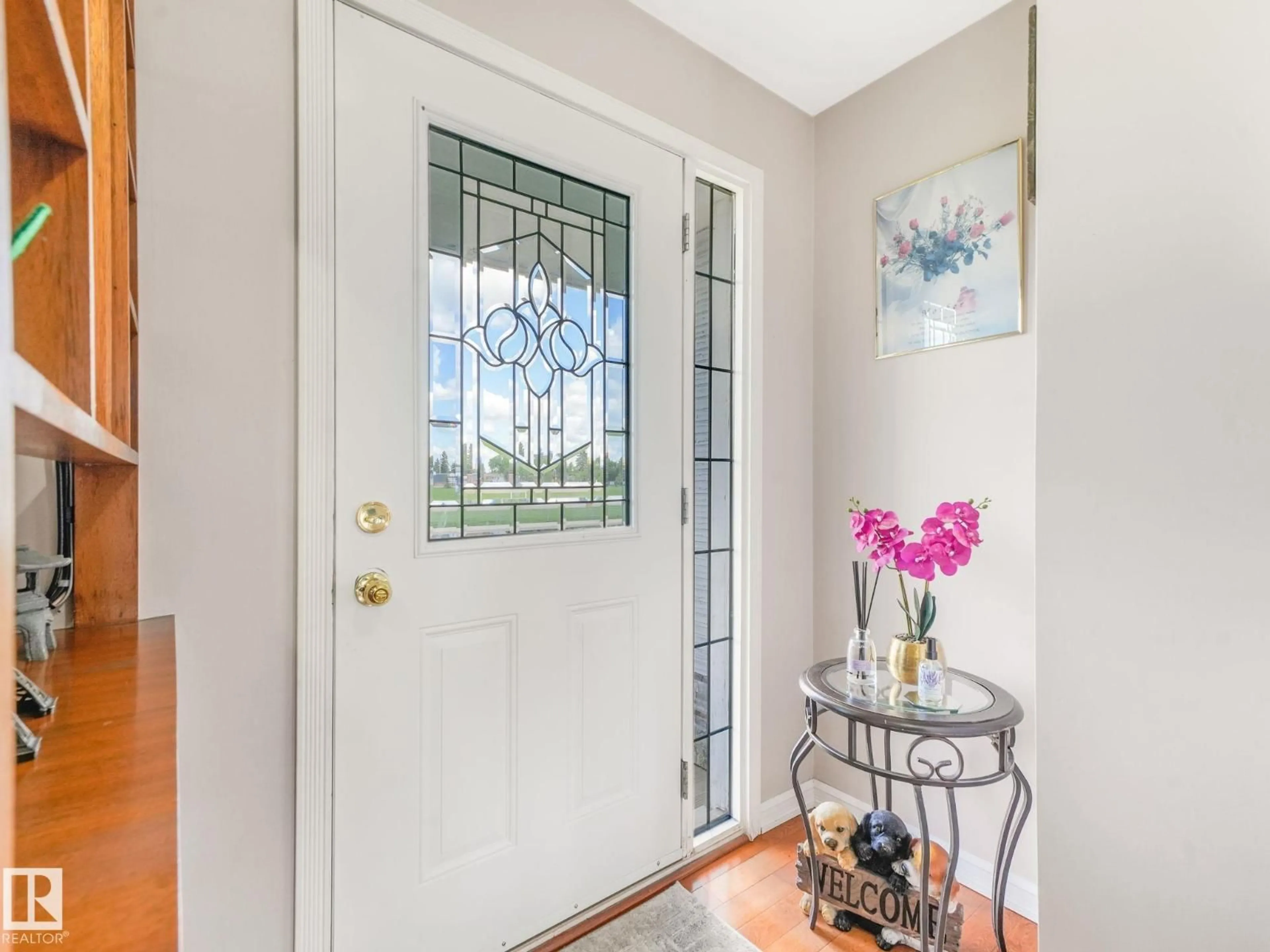 Indoor entryway for 10527 134A AV, Edmonton Alberta T5E1M1