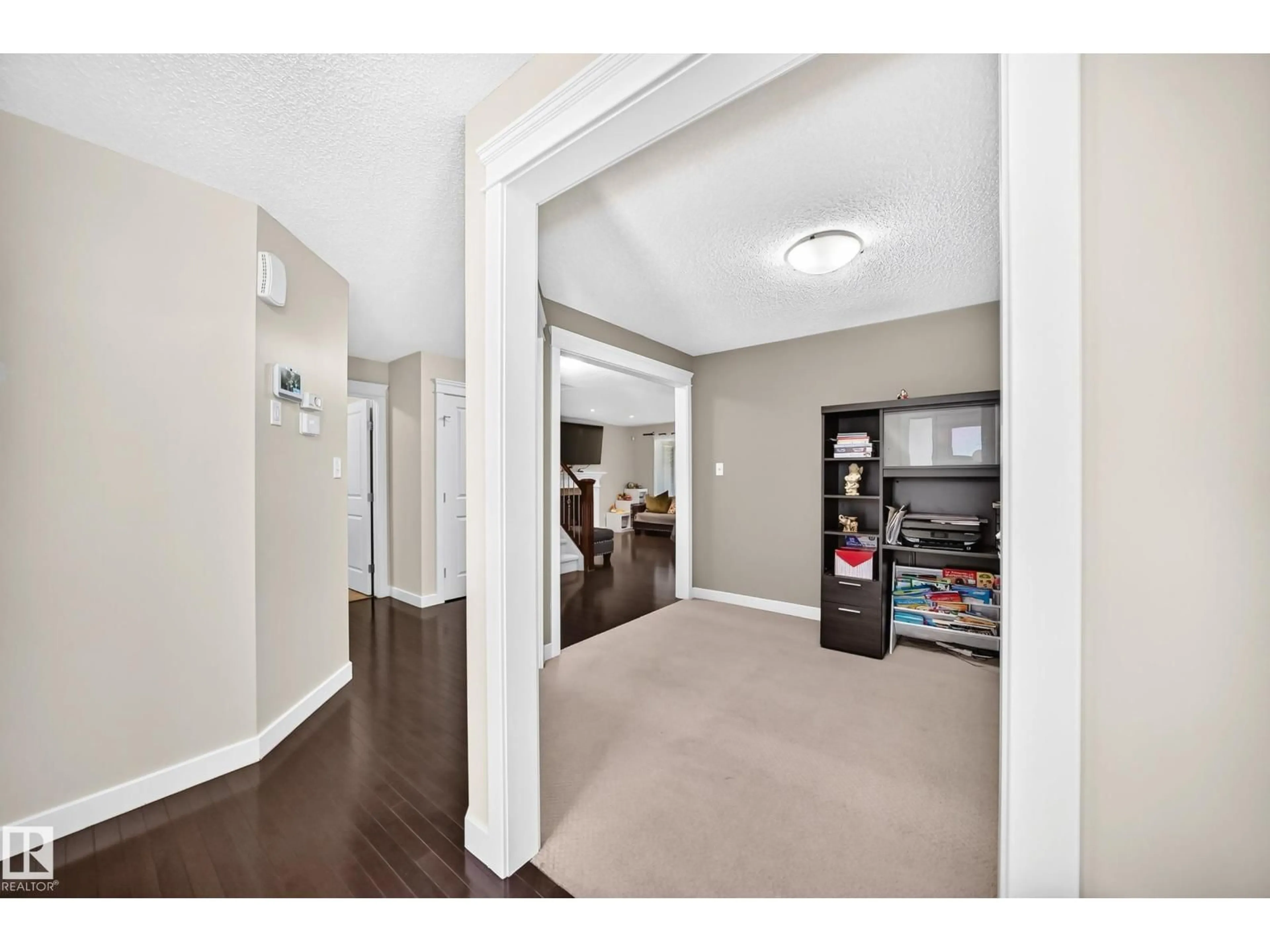 Indoor entryway for 3433 GOODRIDGE LINK, Edmonton Alberta T5T4E9