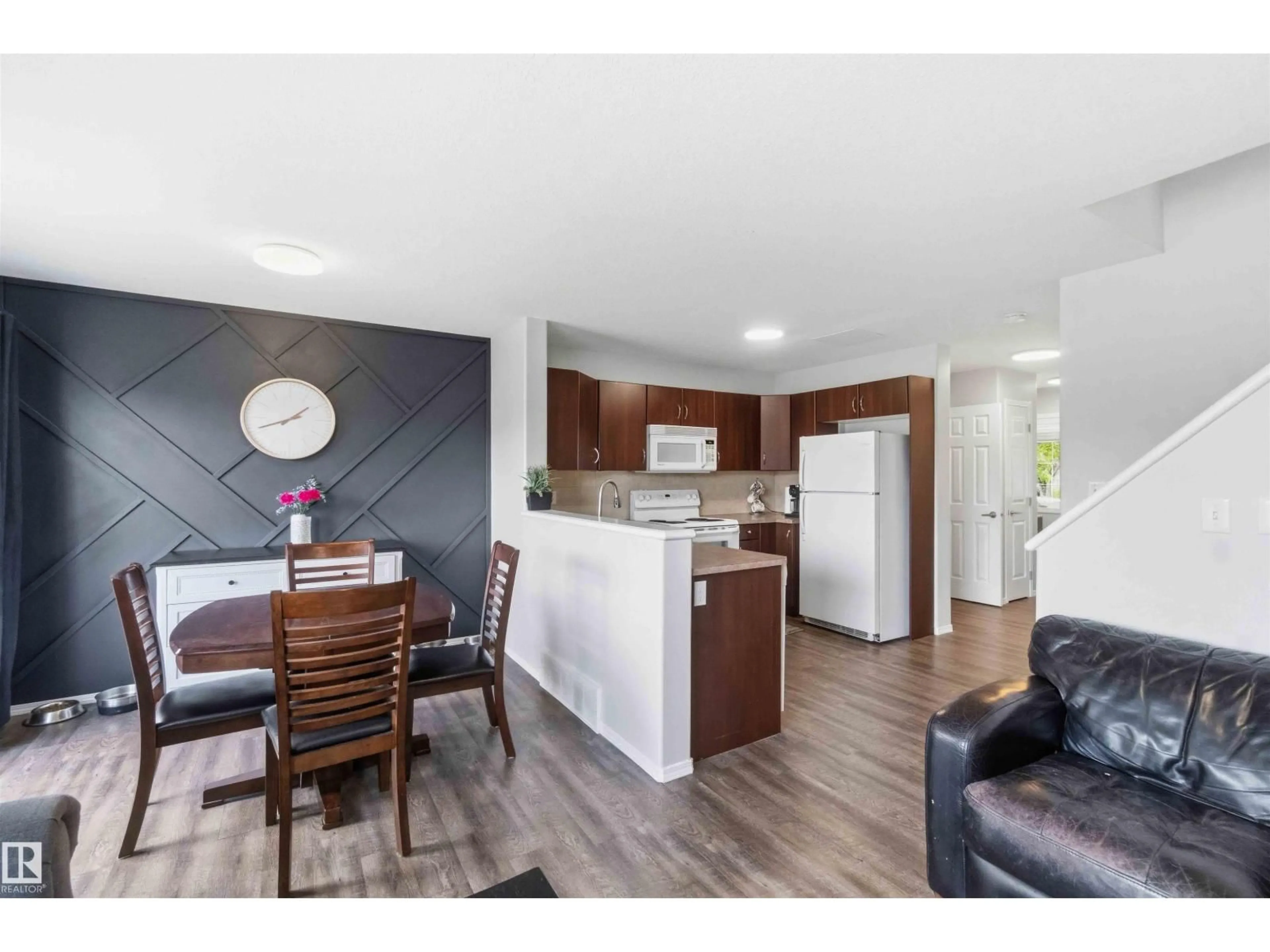 Open concept kitchen, unknown for 123 GALLOWAY WD, Fort Saskatchewan Alberta T8L0B9
