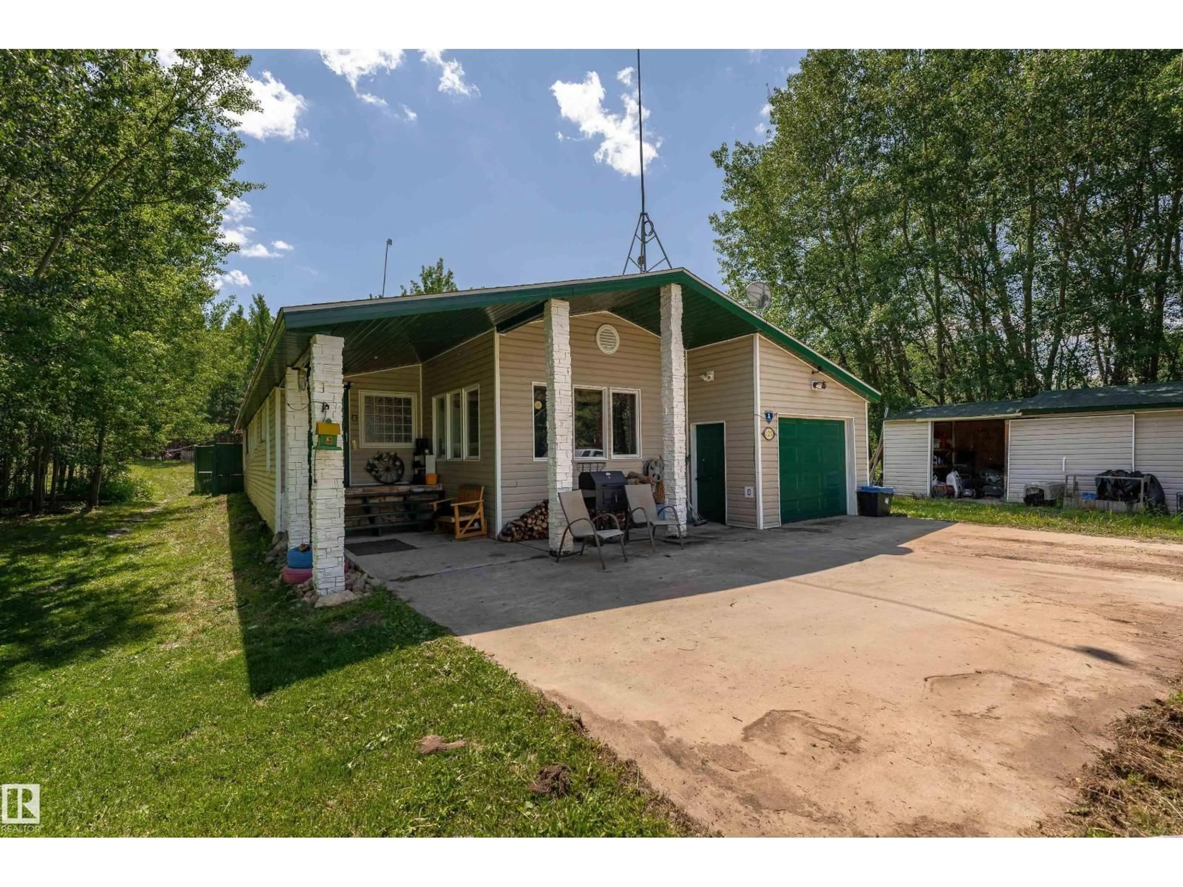 Unknown for 54126 - 125 RGE ROAD 30, Rural Lac Ste. Anne County Alberta T0E1V0