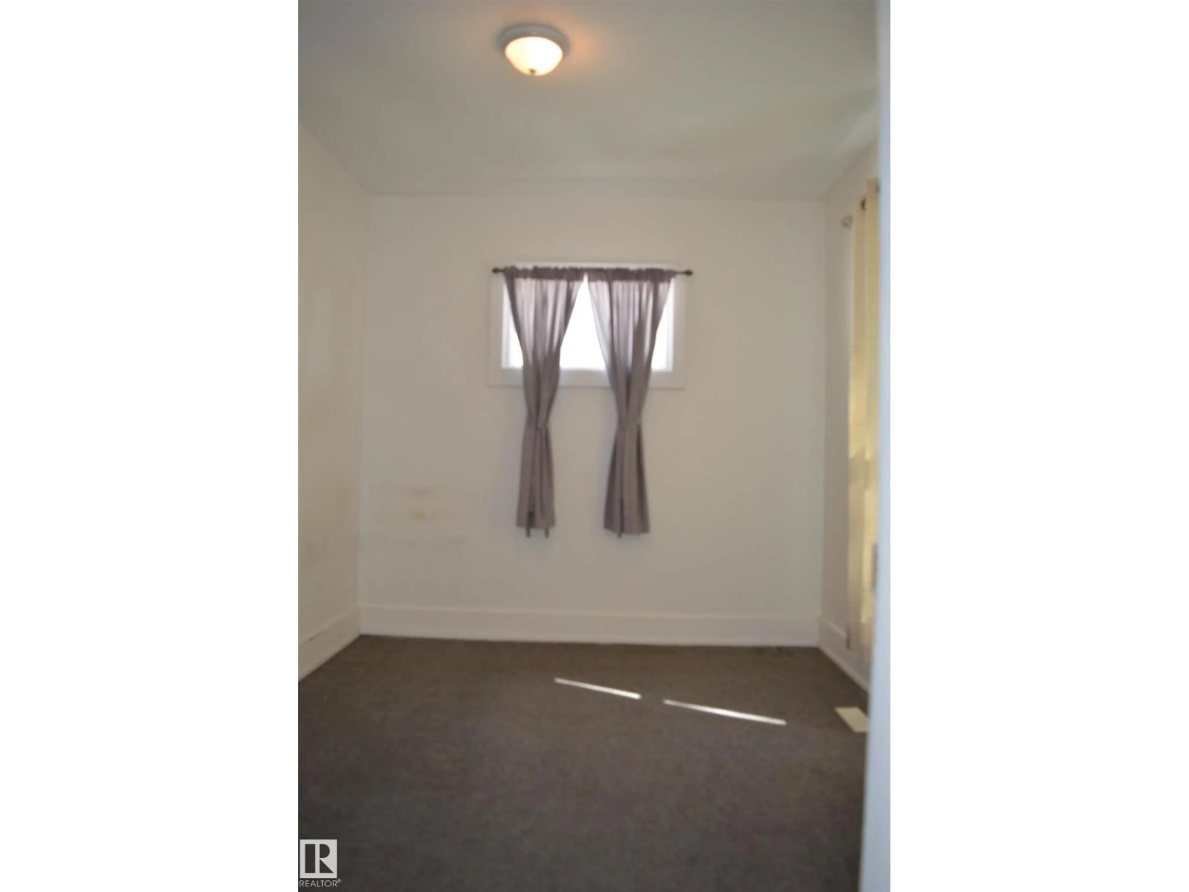 A pic of a room for 11920 78 ST, Edmonton Alberta T5B2J5