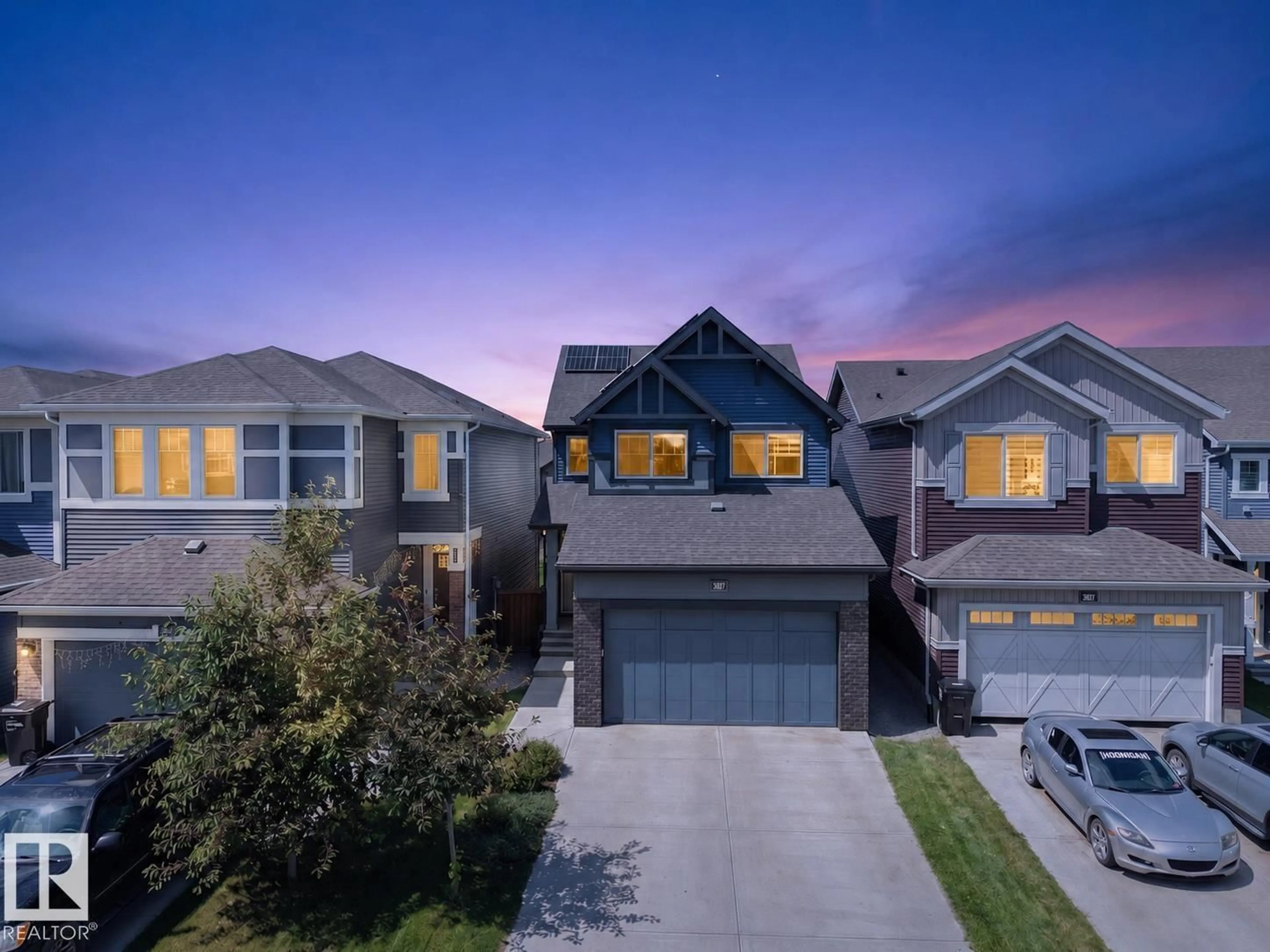 A pic from outside/outdoor area/front of a property/back of a property/a pic from drone, street for SW - 3025 CHOKECHERRY CM, Edmonton Alberta T6X2M4