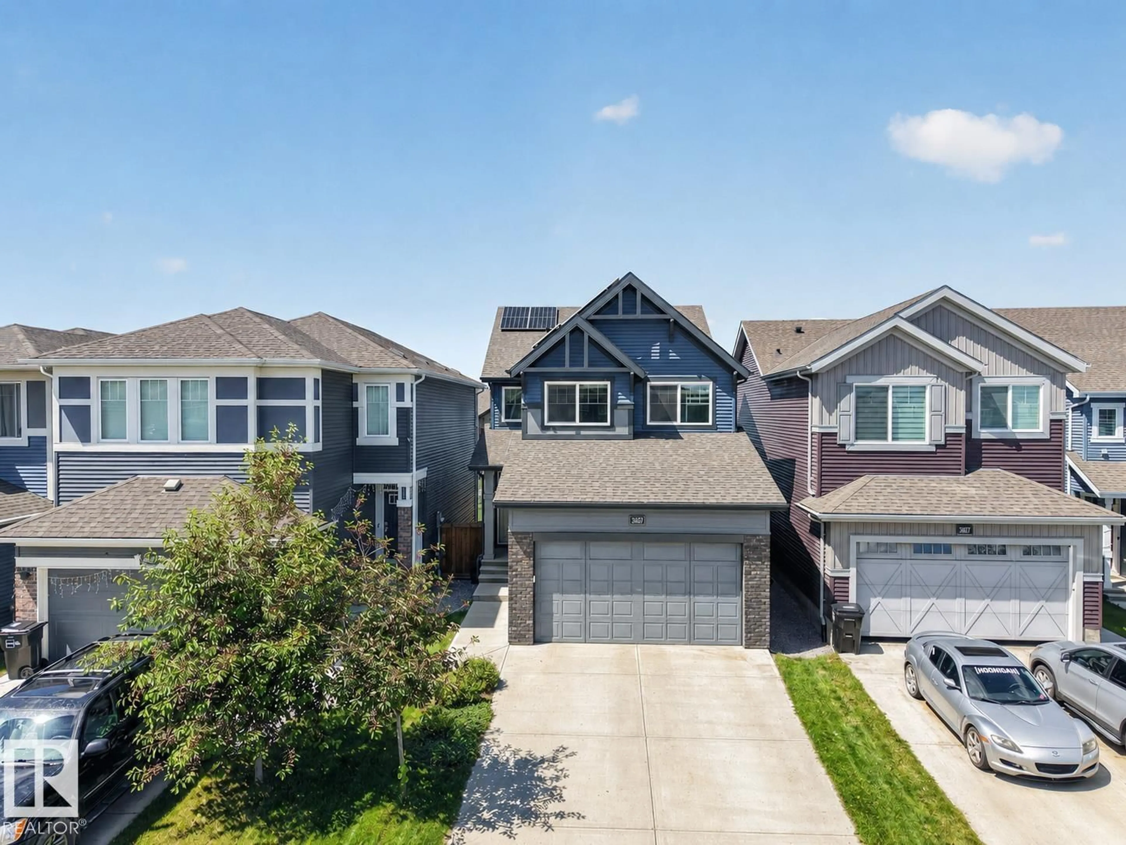 A pic from outside/outdoor area/front of a property/back of a property/a pic from drone, street for SW - 3025 CHOKECHERRY CM, Edmonton Alberta T6X2M4