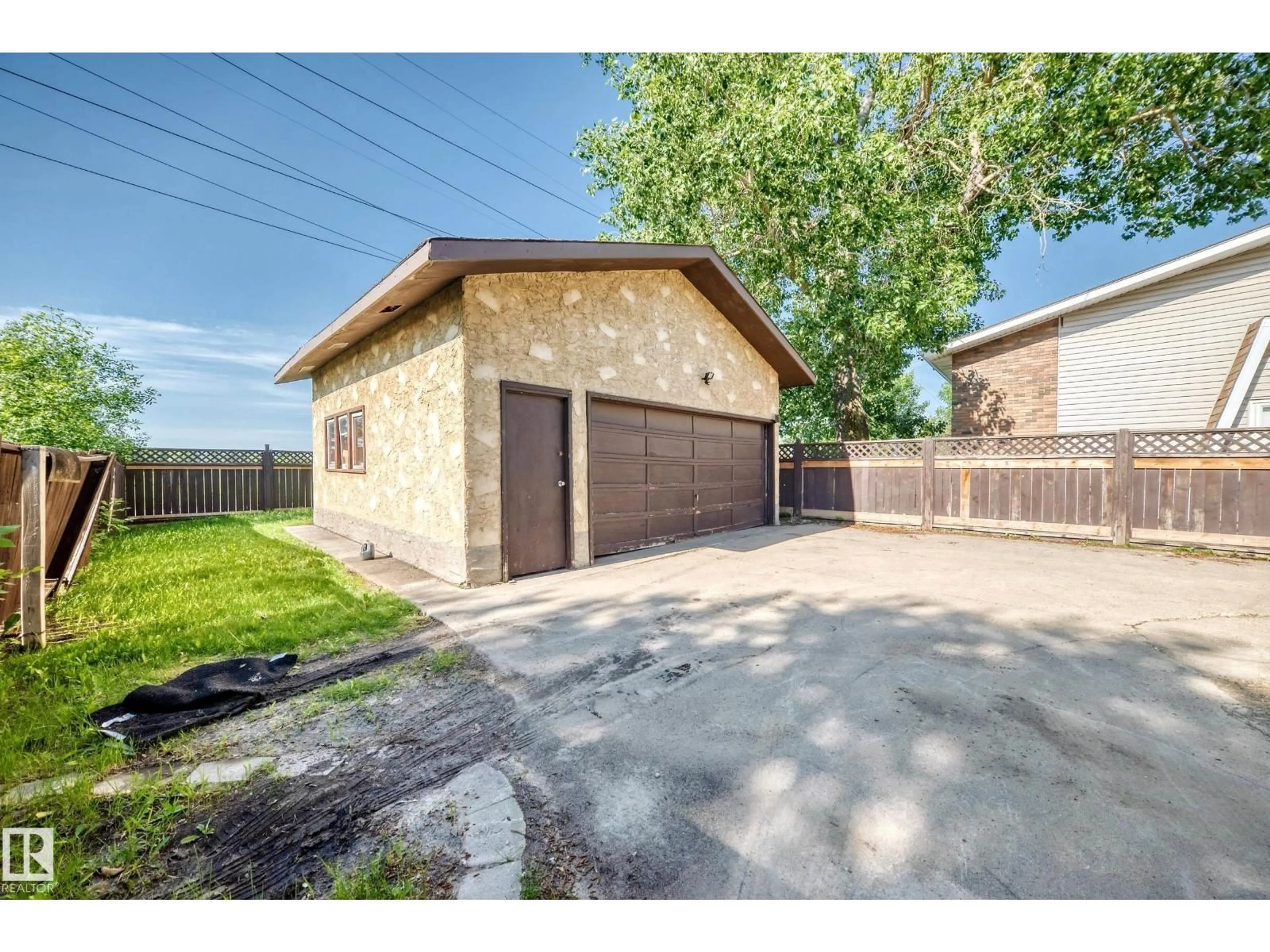 Unknown for 10325 164 AV, Edmonton Alberta T5X2J2