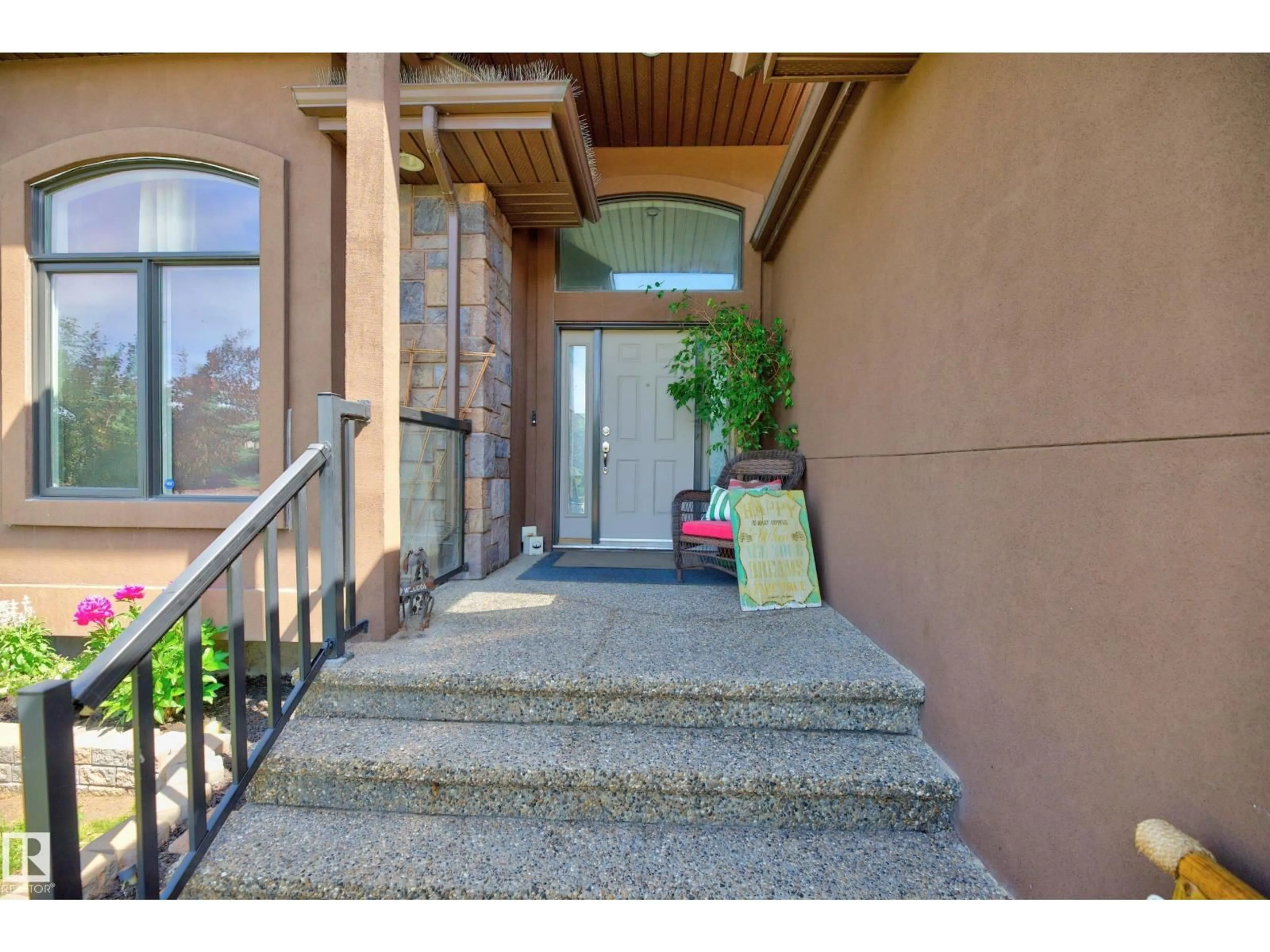 Indoor entryway for 6410 38 AV, Beaumont Alberta T4X0G4