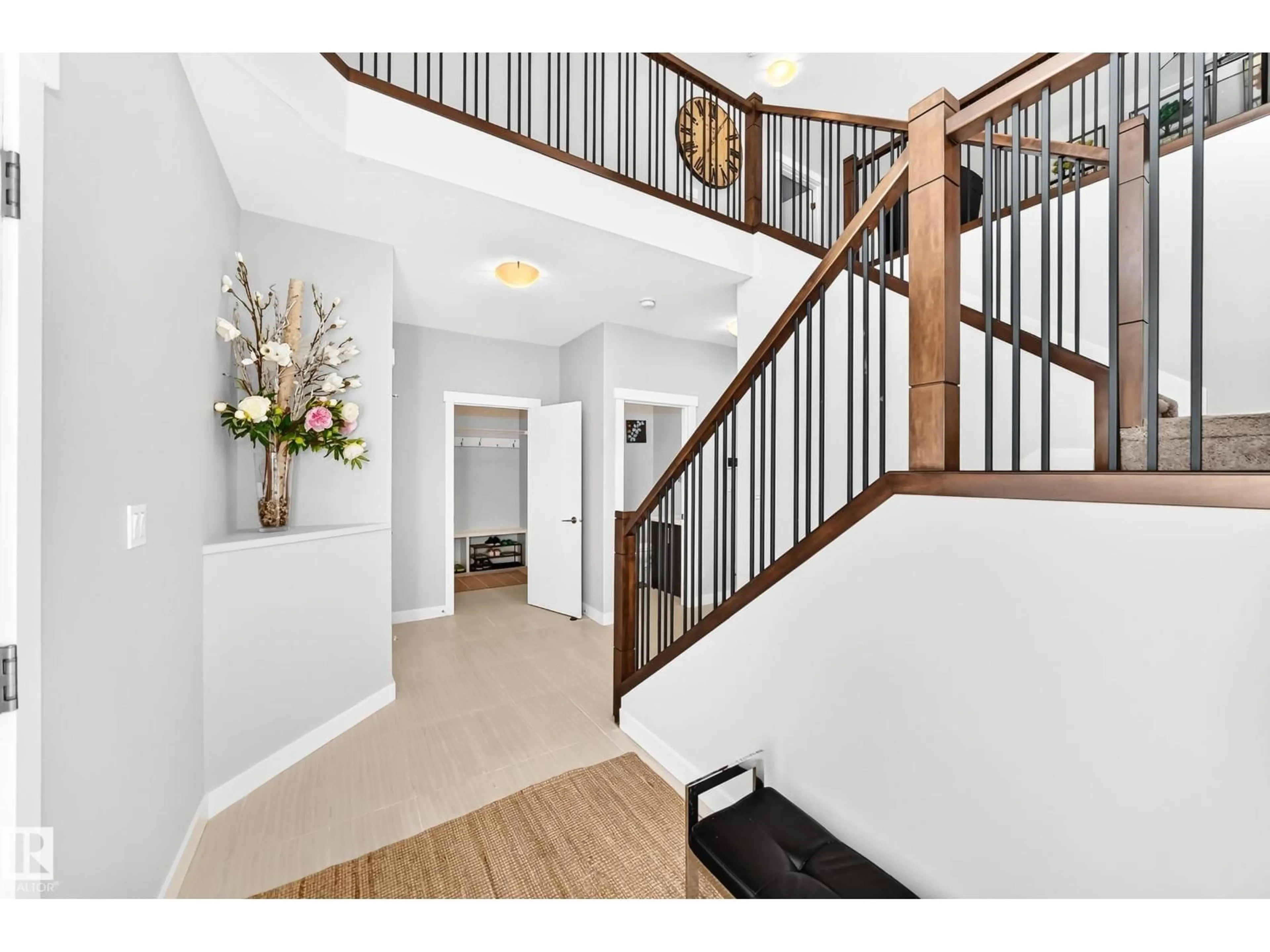 Indoor entryway for SW - 3672 CLAXTON PL, Edmonton Alberta T6W2K9