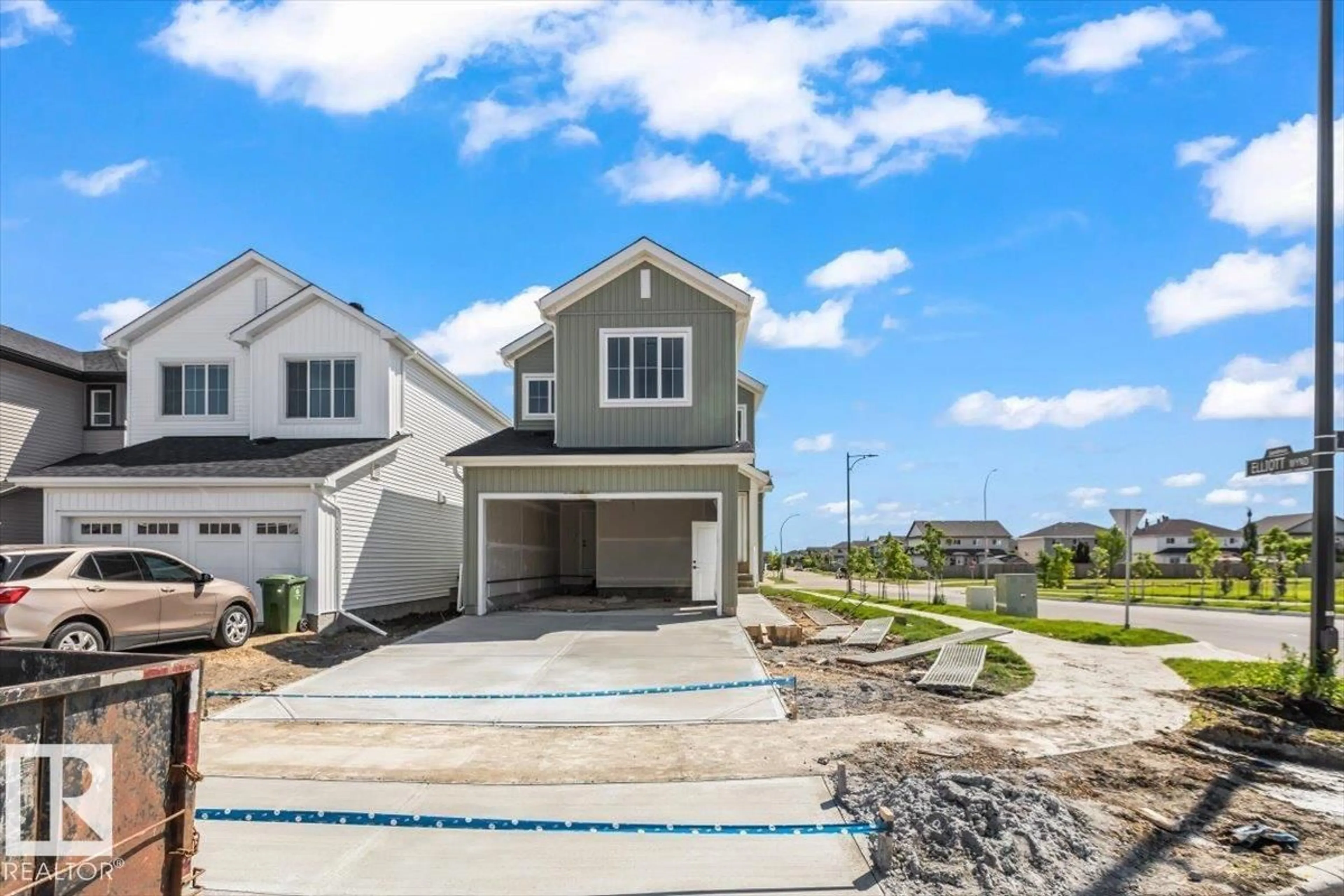 Home with vinyl exterior material, water/lake/river/ocean view for 141 ELLIOTT WD, Fort Saskatchewan Alberta T8L1V1