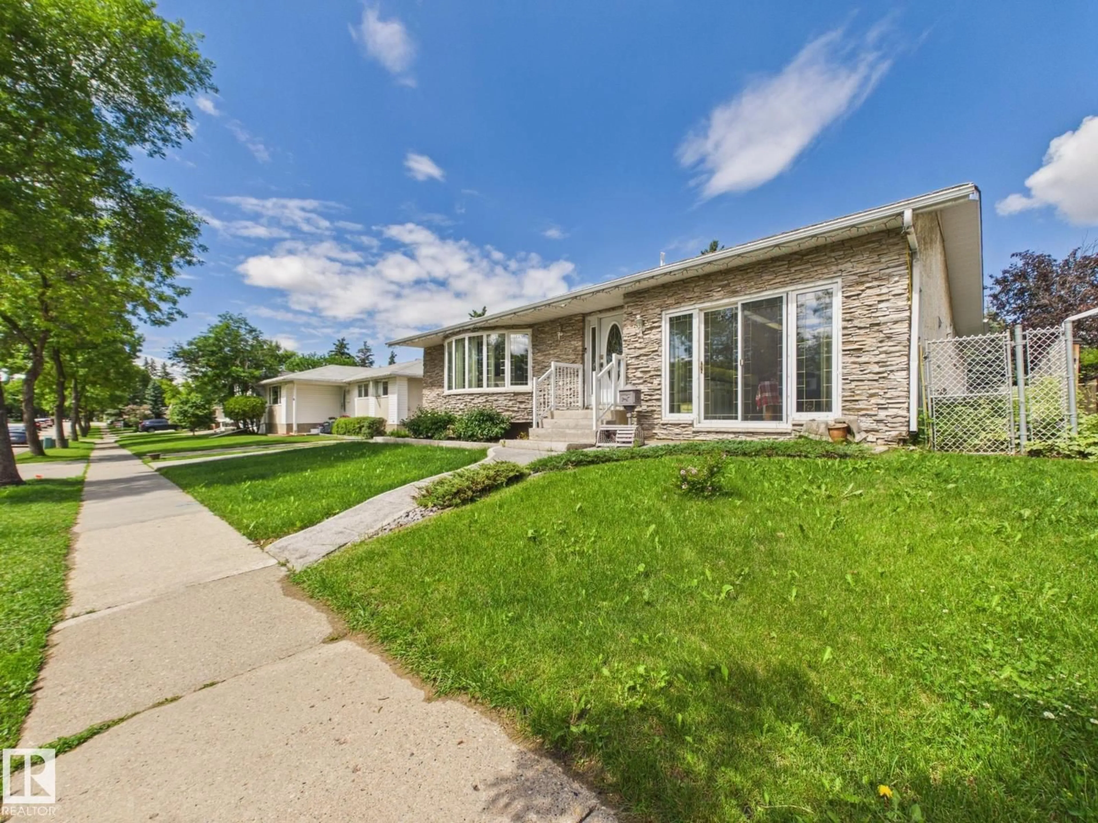 Home with brick exterior material, street for 15 AKINS DR, St. Albert Alberta T8N2H6