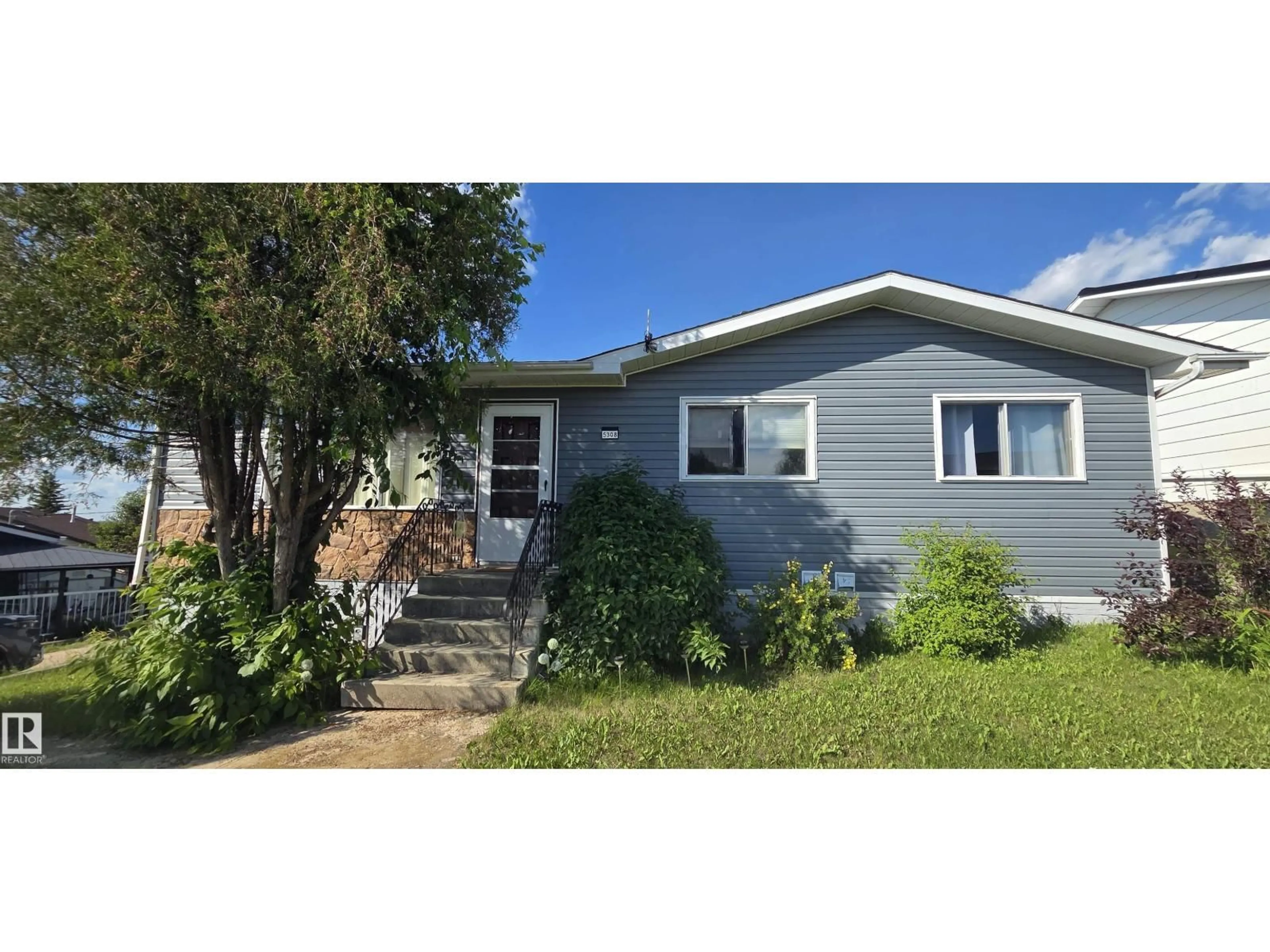 Home with vinyl exterior material, street for 5308 WILLOW DR, Boyle Alberta T0A0M0