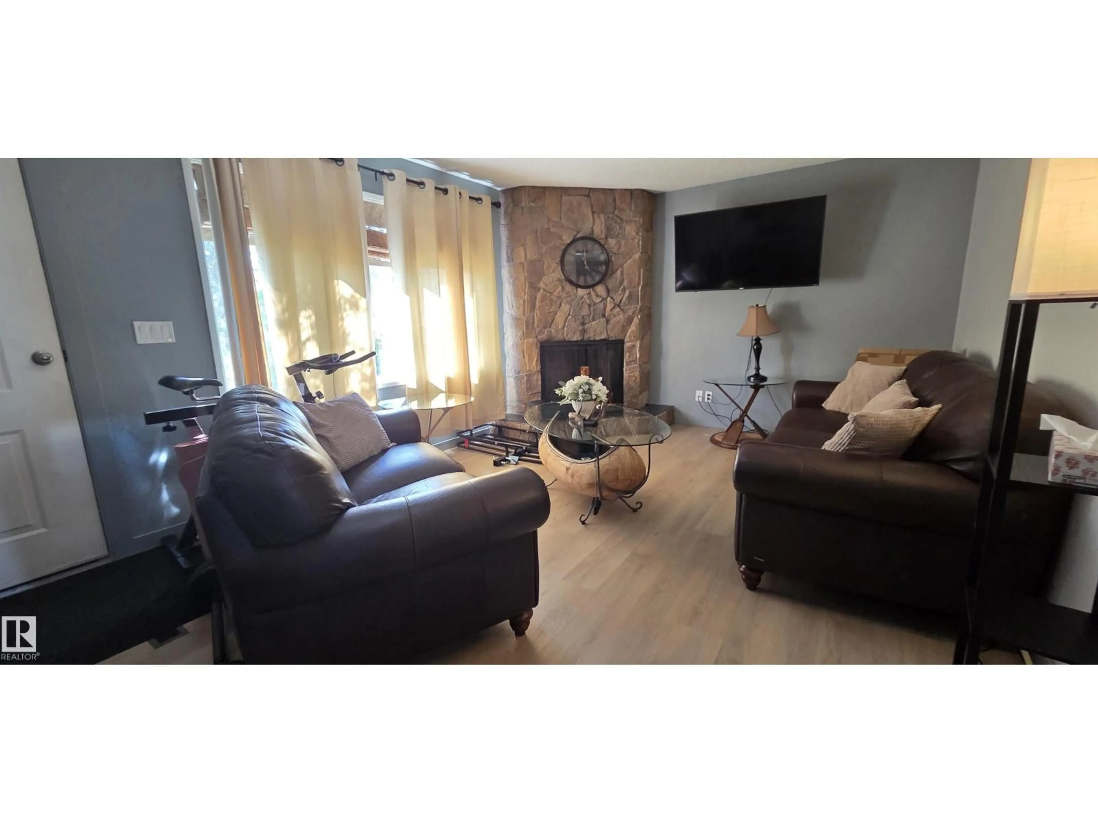 Living room with furniture, unknown for 5308 WILLOW DR, Boyle Alberta T0A0M0