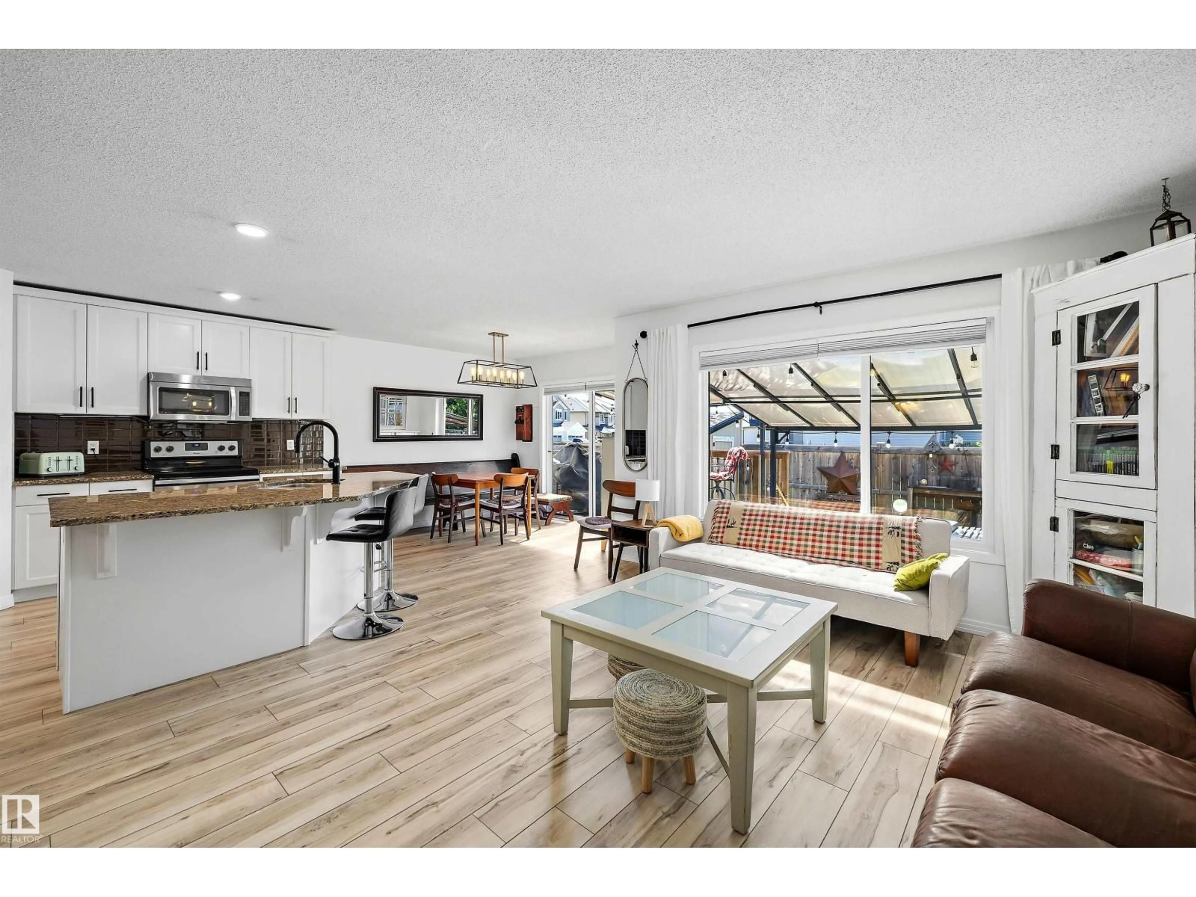 Open concept kitchen, unknown for 25 HALLADAY BV, Spruce Grove Alberta T7X0E9