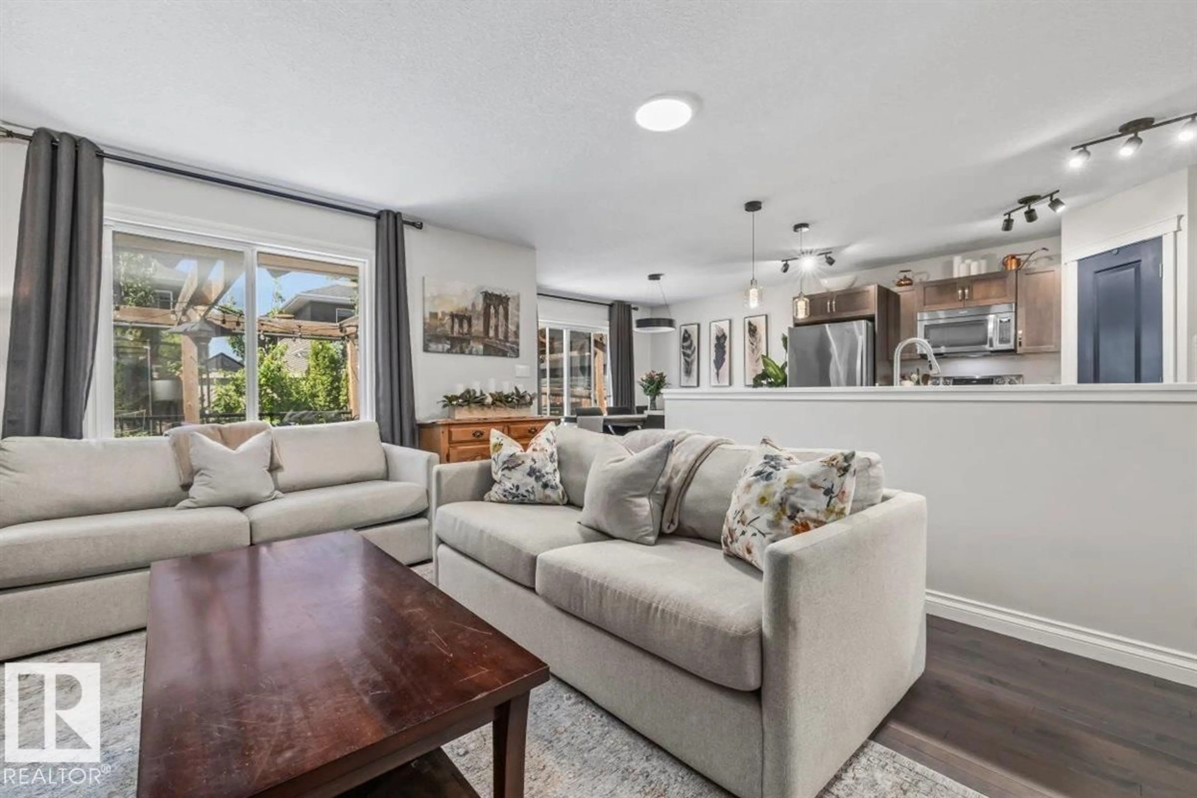 Living room with furniture, unknown for N - 14 EDINBURGH CRT, St. Albert Alberta T8N6M8