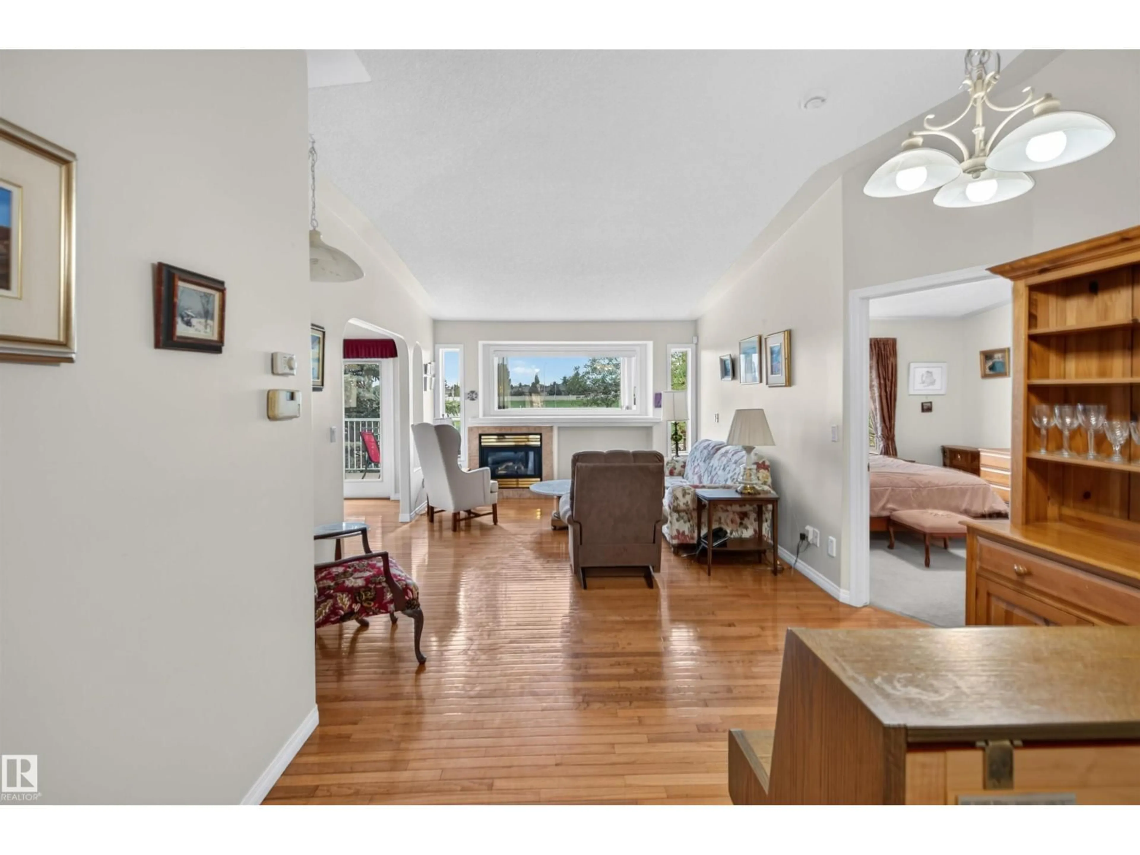 Unknown for 109 FALCONER CT, Edmonton Alberta T6R2V8