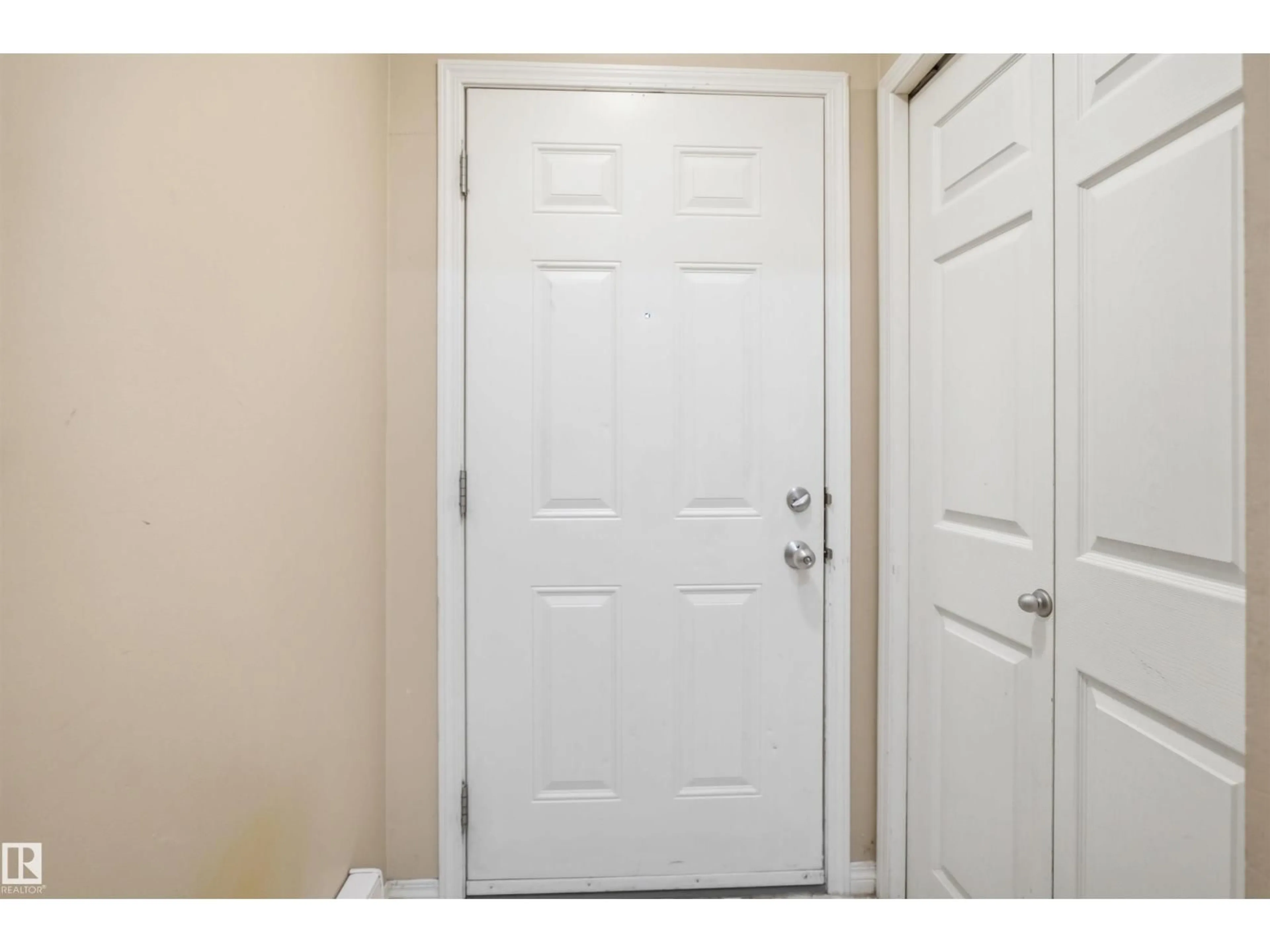 Indoor entryway for 95 - 3040 SPENCE WD, Edmonton Alberta T6X1N7