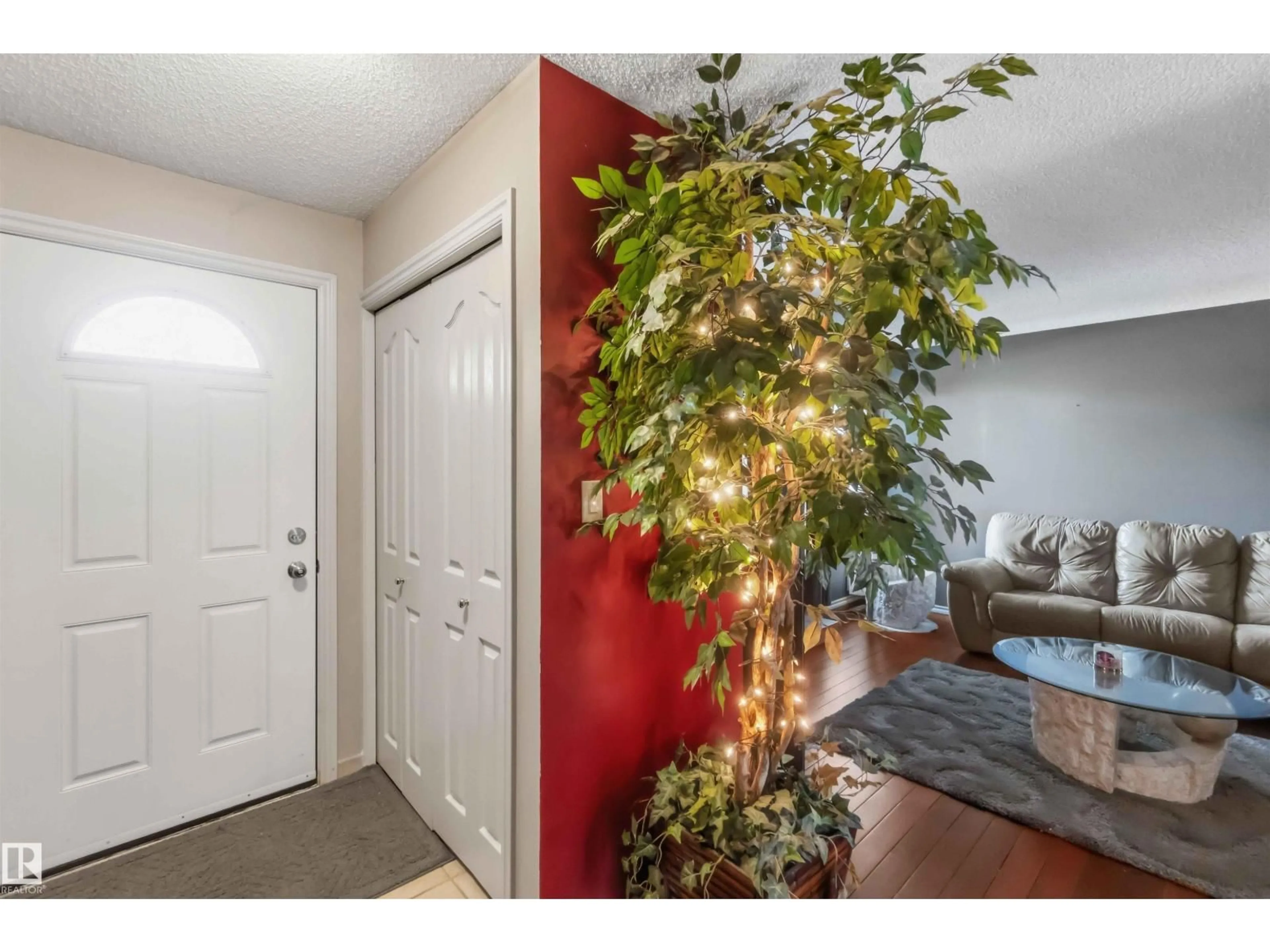 Indoor entryway for NW - 14121 23 ST, Edmonton Alberta T5Y1P9