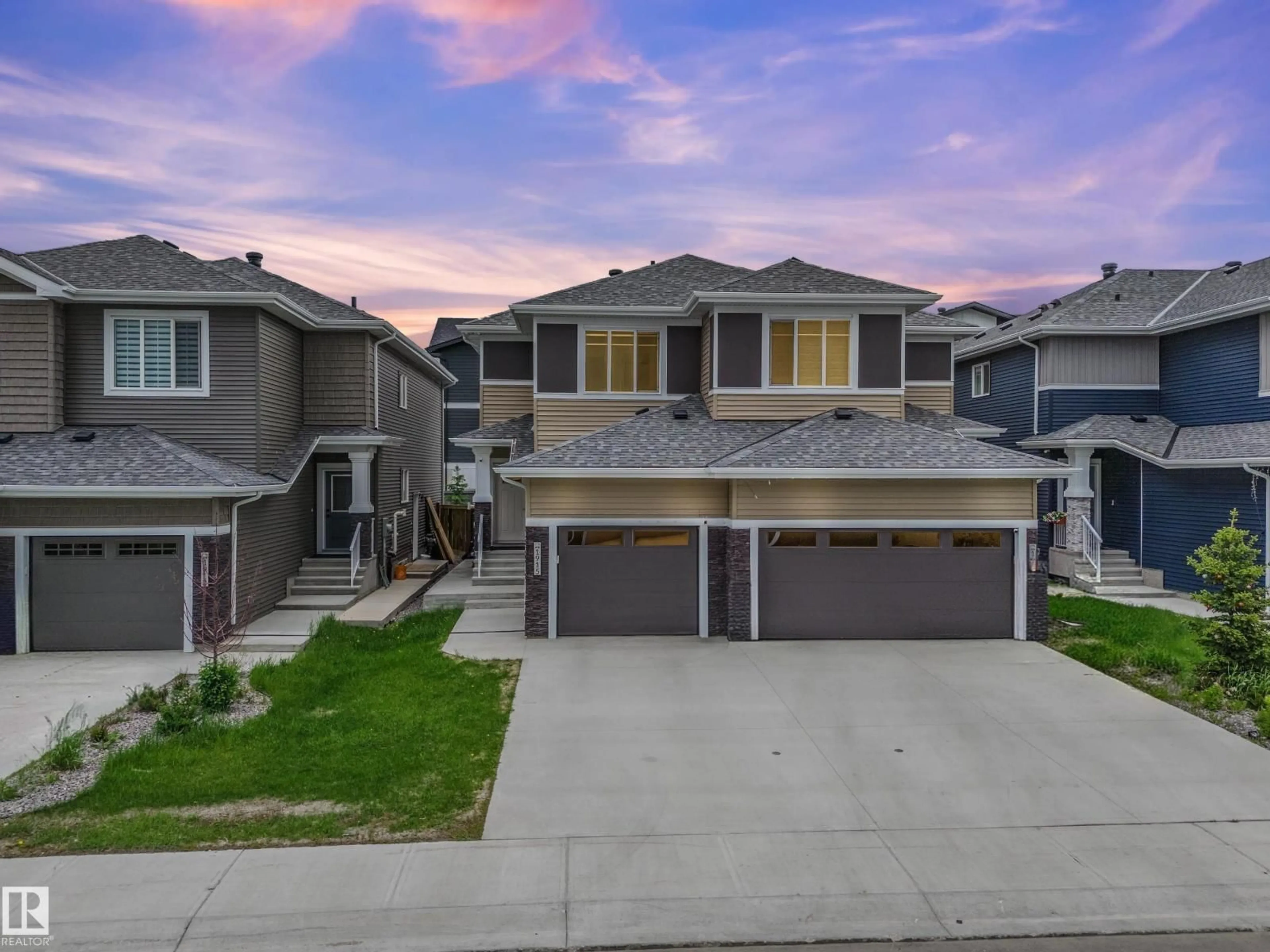 A pic from outside/outdoor area/front of a property/back of a property/a pic from drone, street for SW - 1915 164 ST, Edmonton Alberta T6W5J8