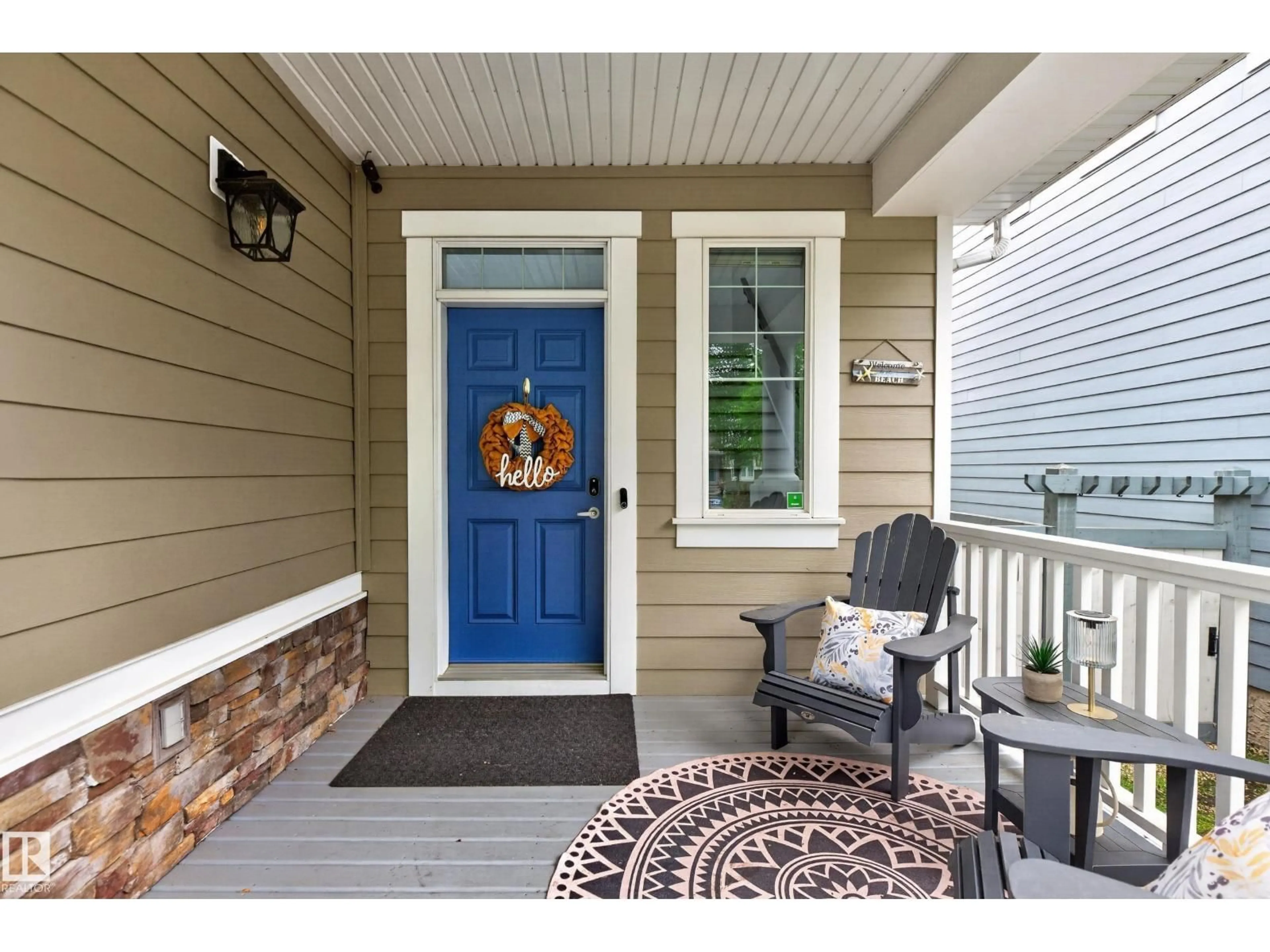 Indoor entryway for 8407 SUMMERSIDE GRANDE BV, Edmonton Alberta T6X0J1