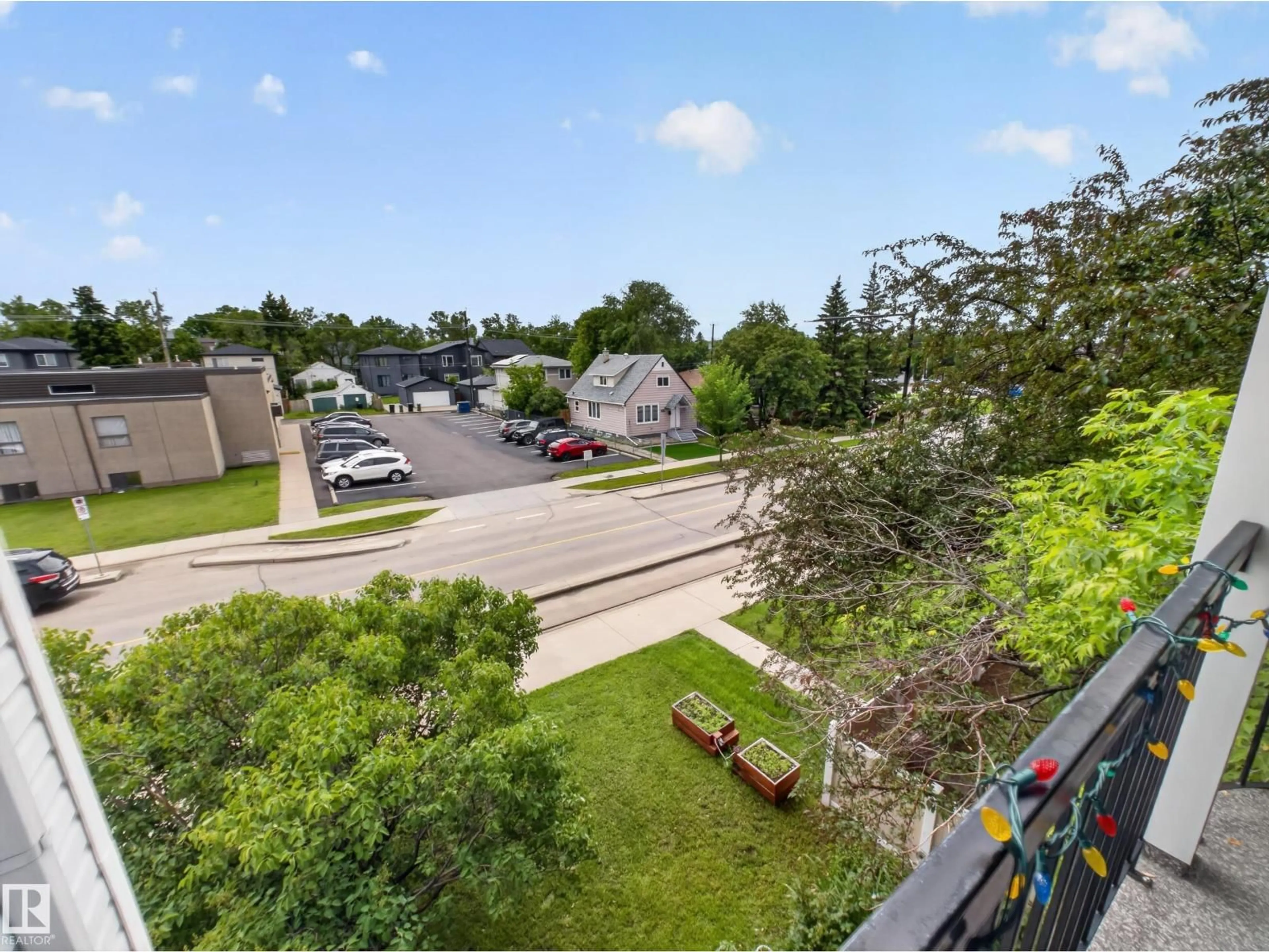 A pic from outside/outdoor area/front of a property/back of a property/a pic from drone, city buildings view from balcony for 301 - 10816 76 AV, Edmonton Alberta T6E6L3