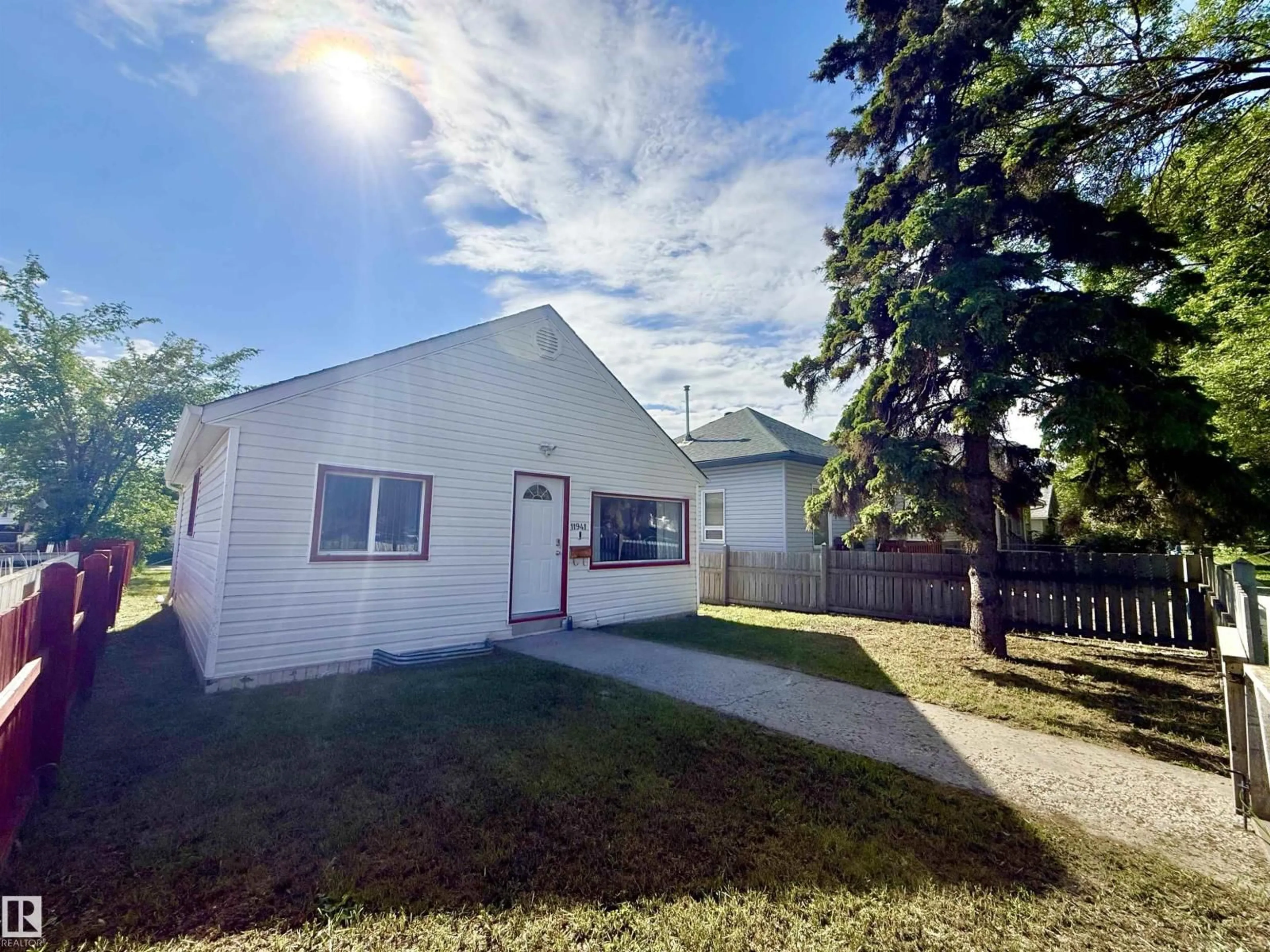 Unknown for NW - 11941 78 ST, Edmonton Alberta T5B1J6
