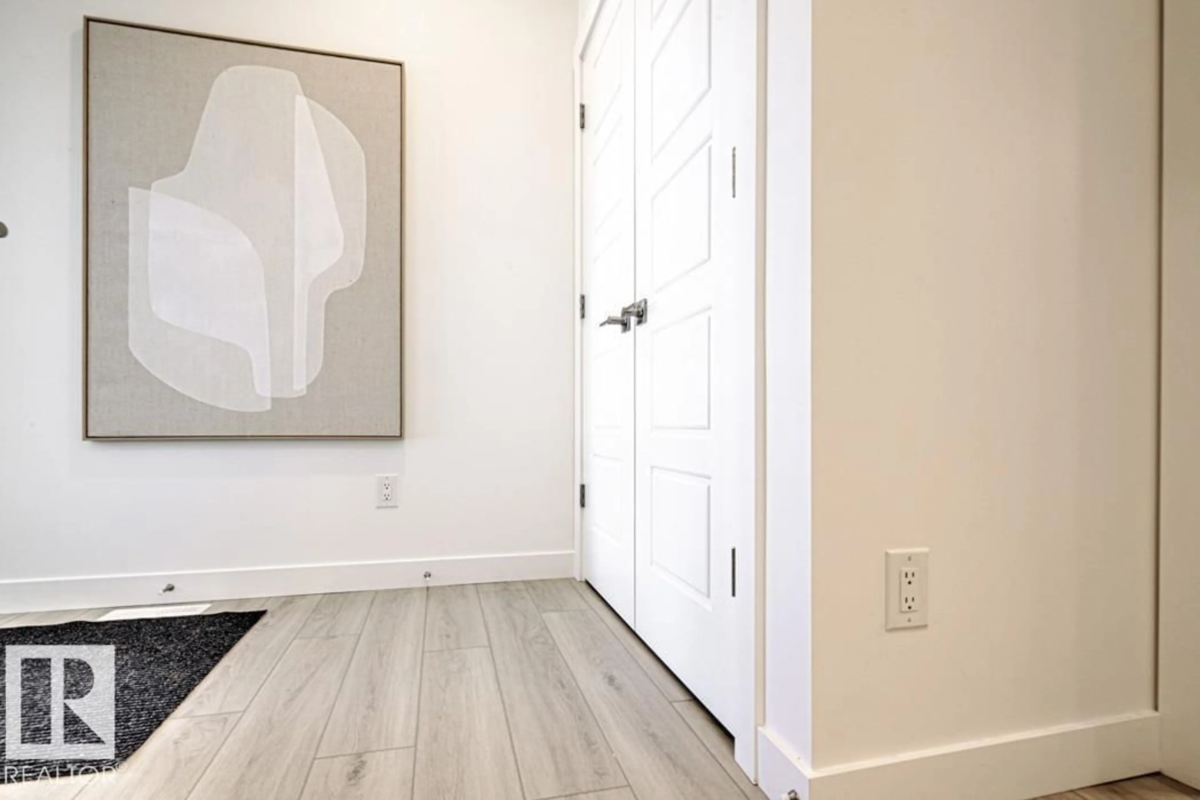 Indoor entryway for NE - 17631 7 ST, Edmonton Alberta T5Y4K3