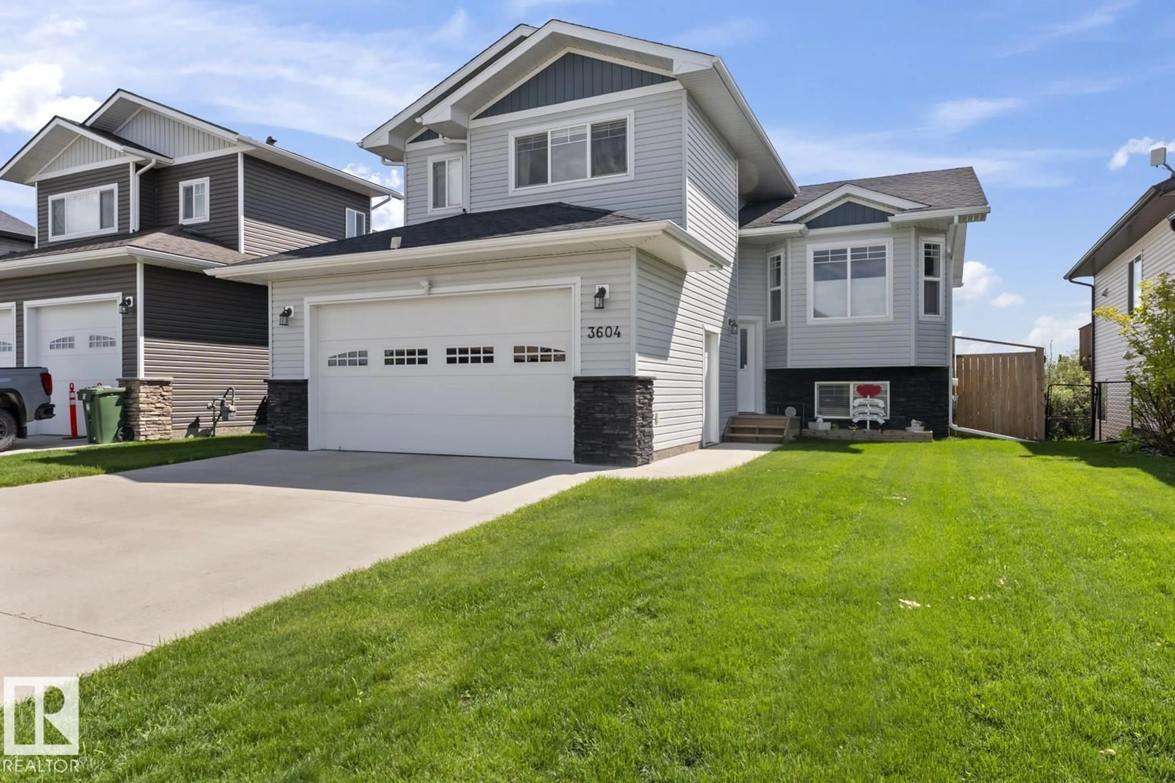 Home with vinyl exterior material, street for 3604 BEAU VISTA BV, Bonnyville Town Alberta T9N0A9