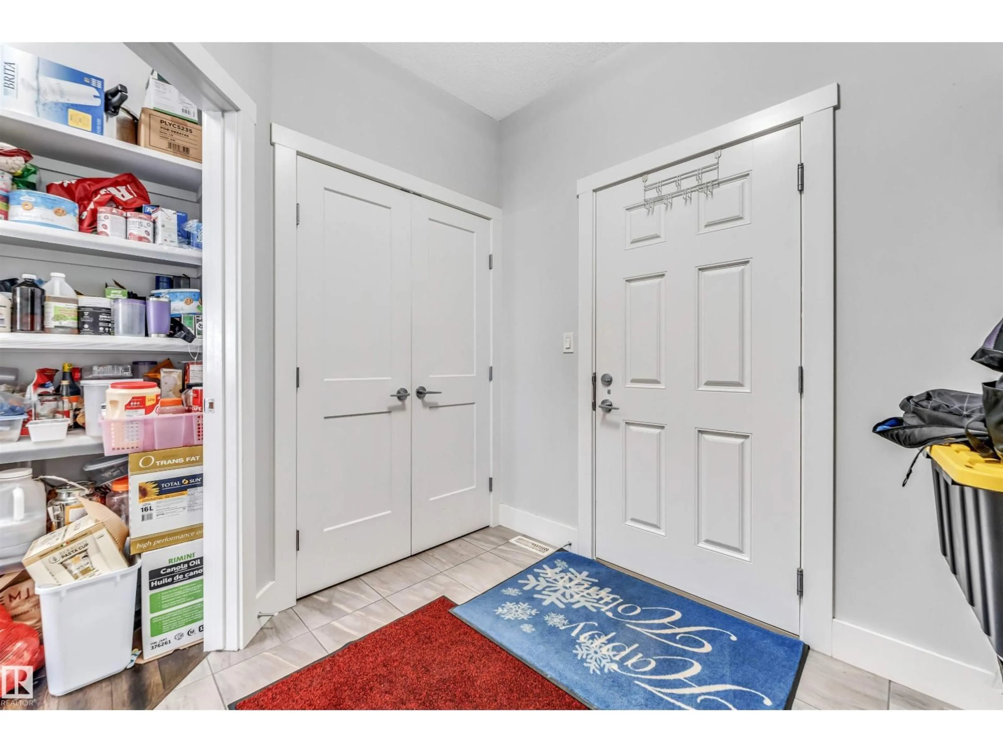 Indoor entryway for NW - 8516 216 ST, Edmonton Alberta T5T4W2