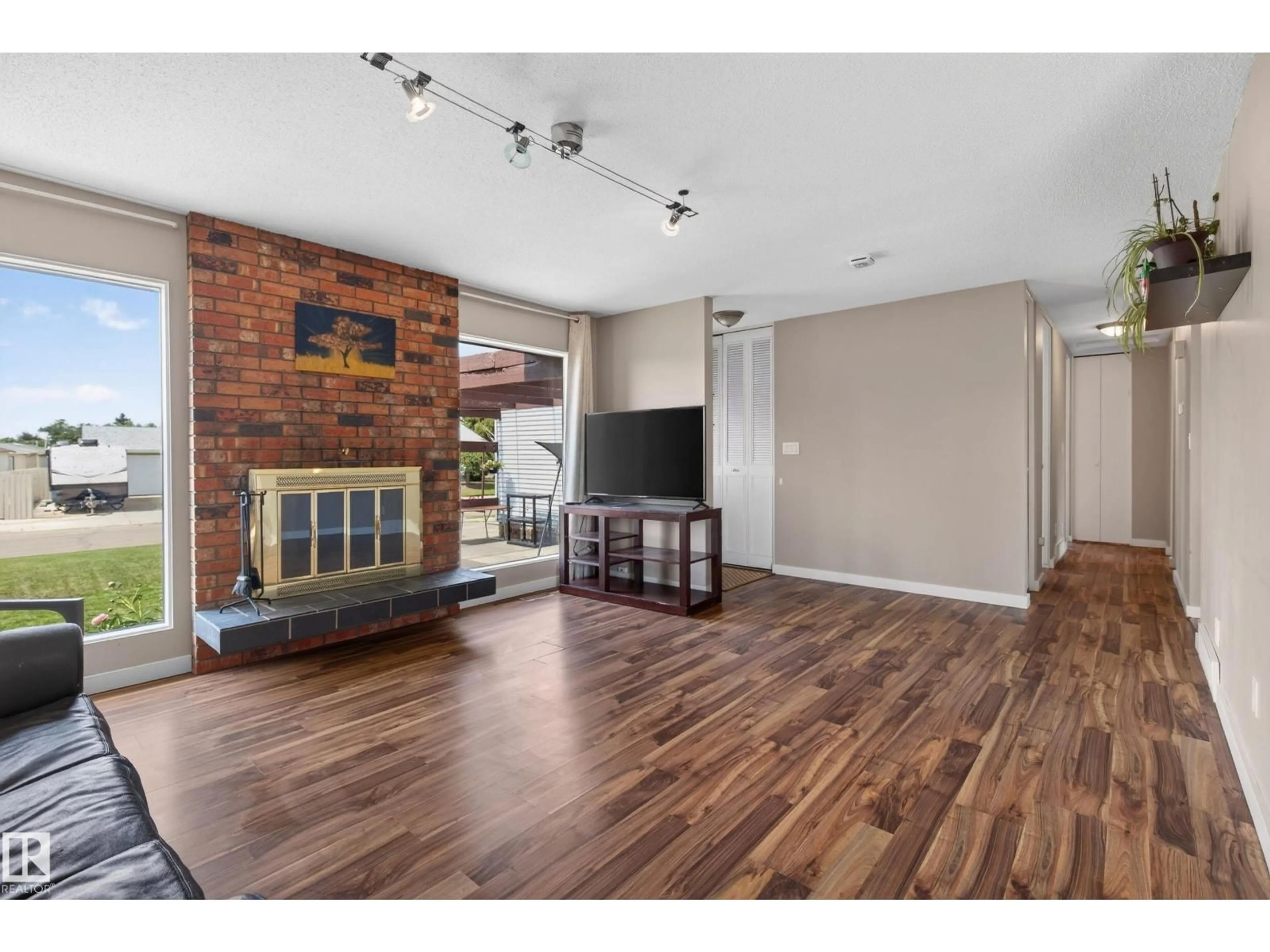 Unknown for 15231 117 ST, Edmonton Alberta T5X1R2