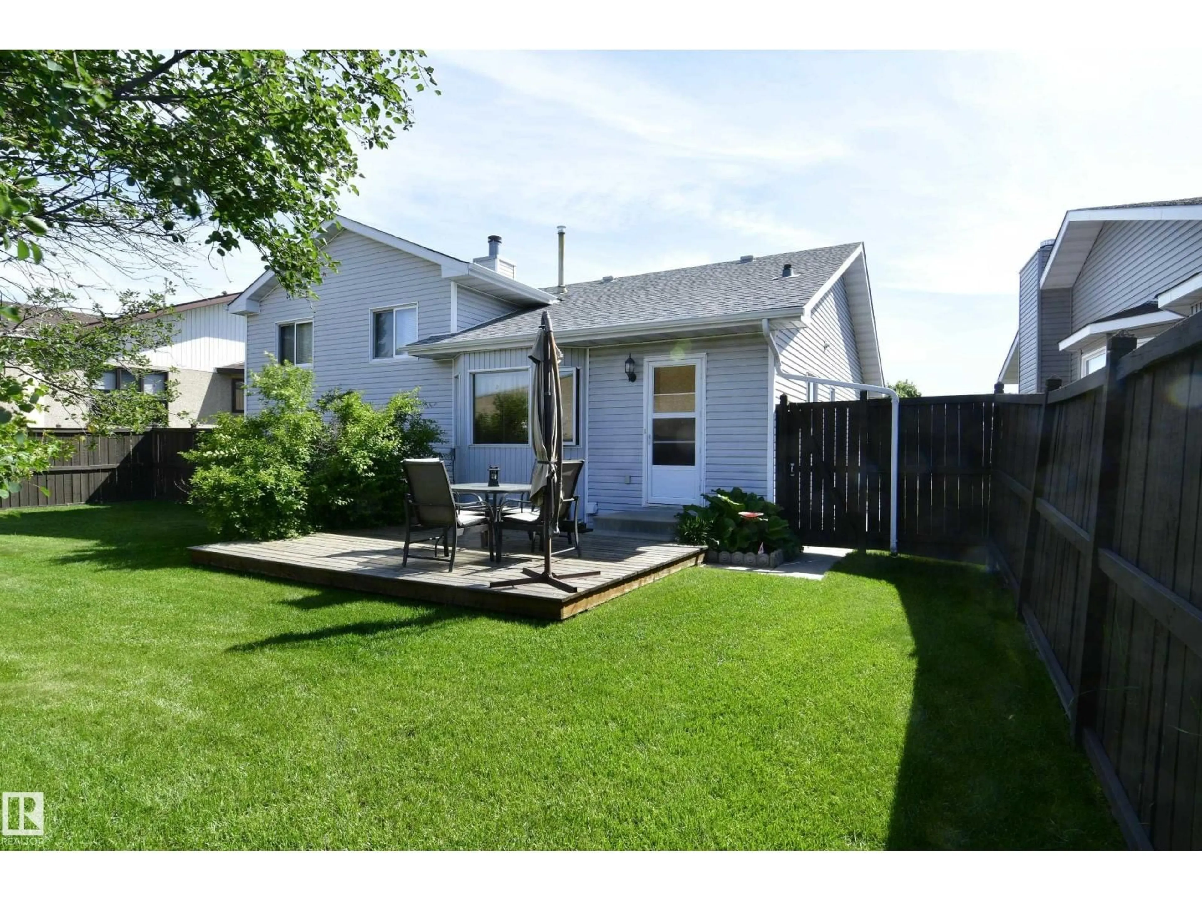 Patio, street for 3 NOTRE CR, Leduc Alberta T9E6H8
