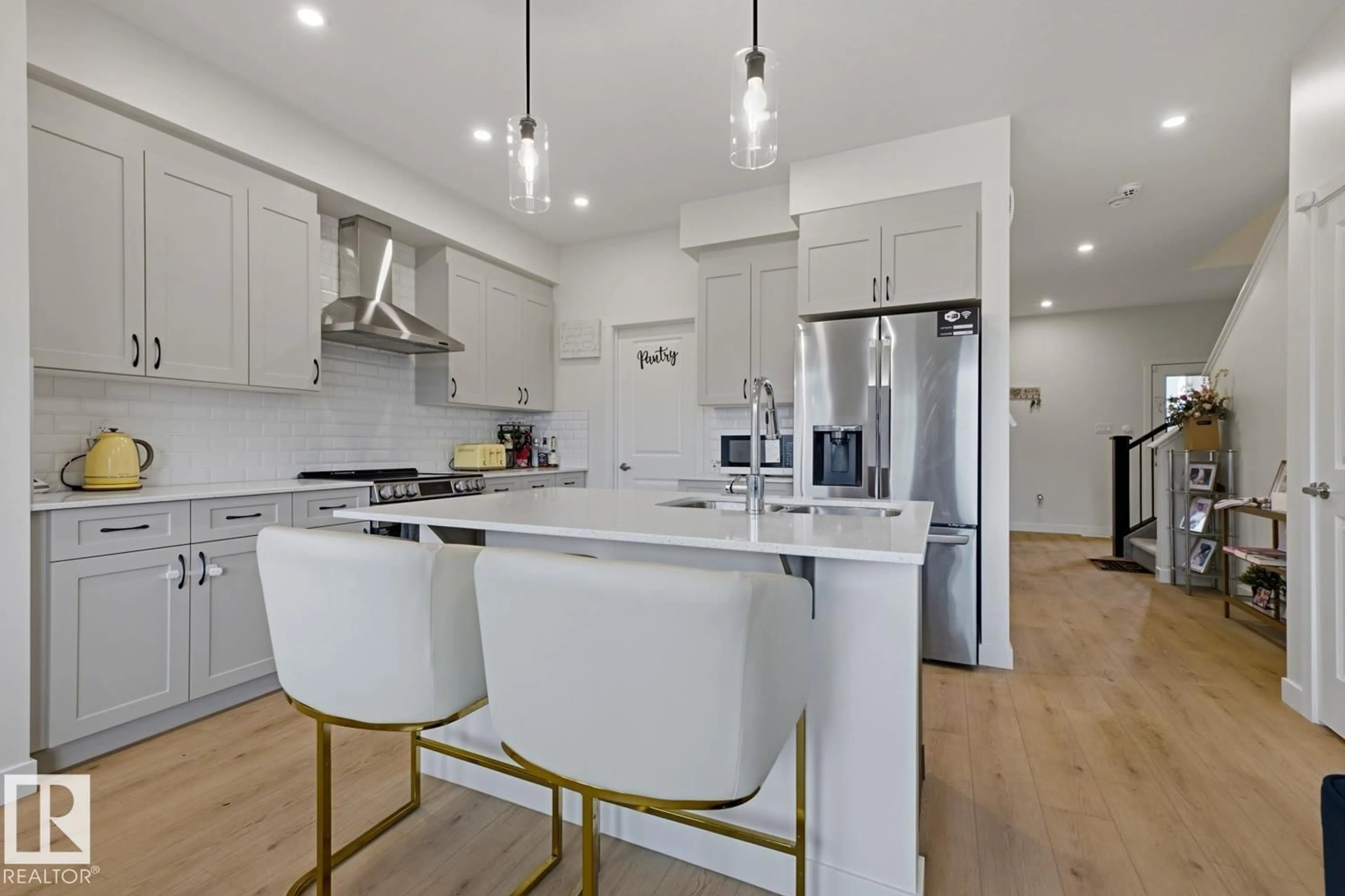 Open concept kitchen, unknown for 22916 82 AVE NW, Edmonton Alberta T5T4N5