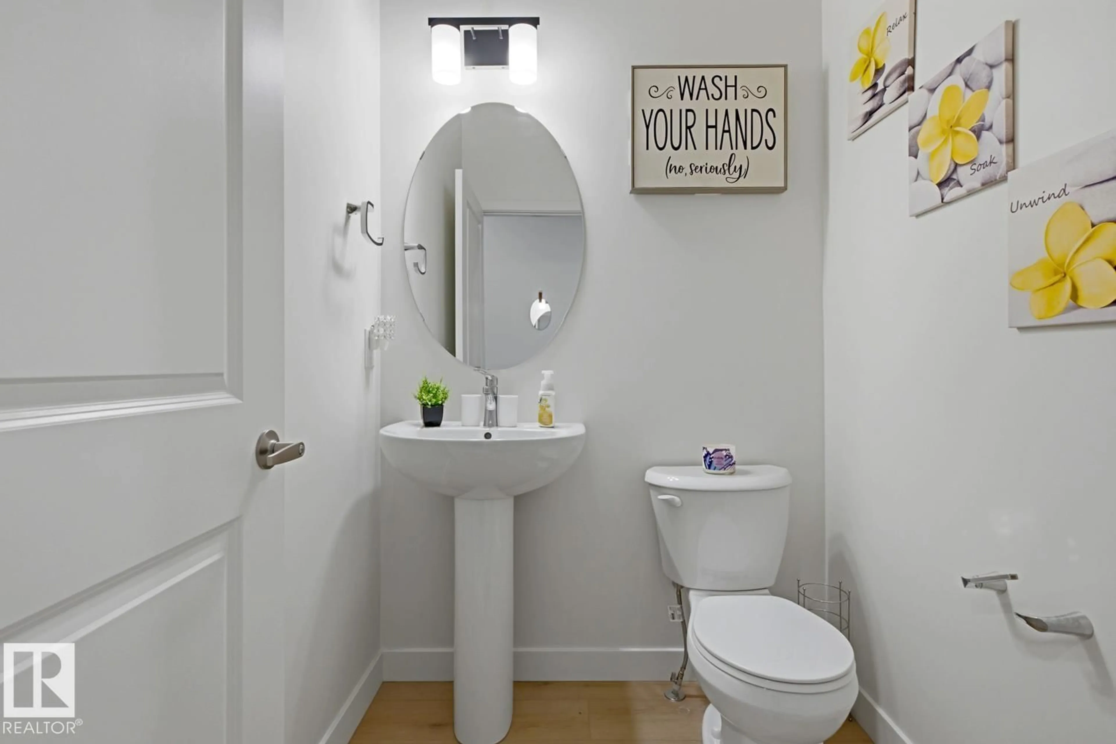 Standard bathroom, unknown for 22916 82 AVE NW, Edmonton Alberta T5T4N5