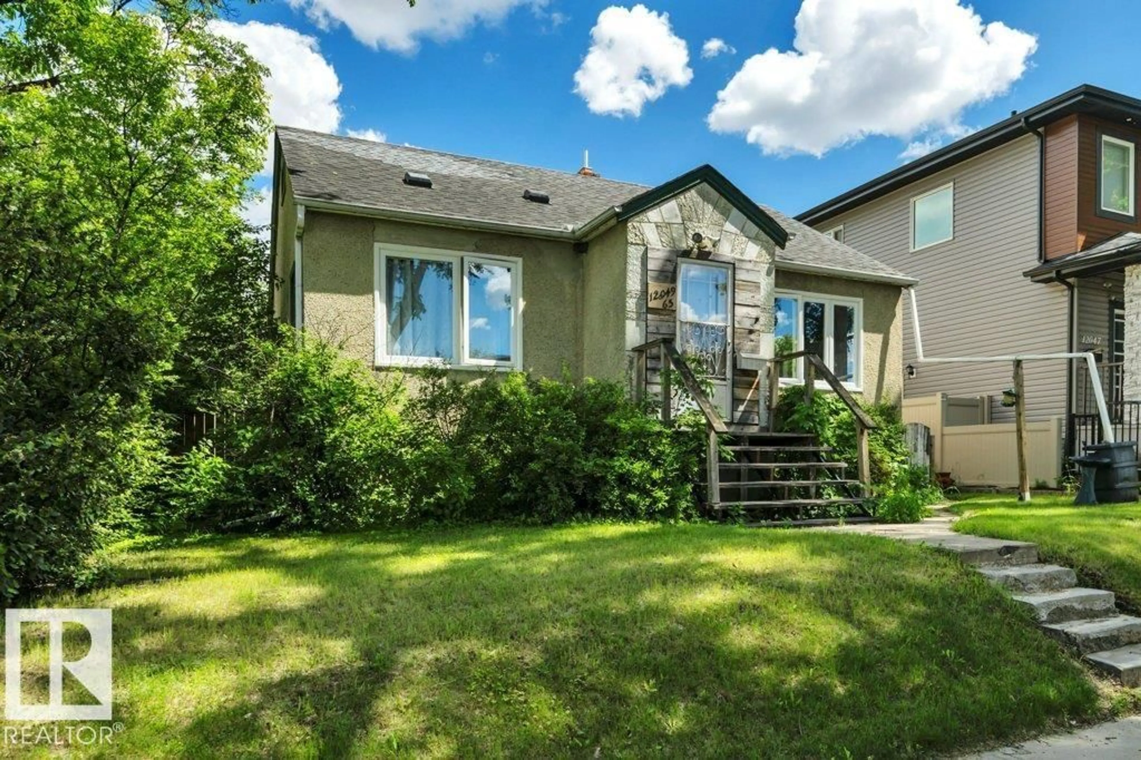 Unknown for 12049 65 ST, Edmonton Alberta T5H2X6